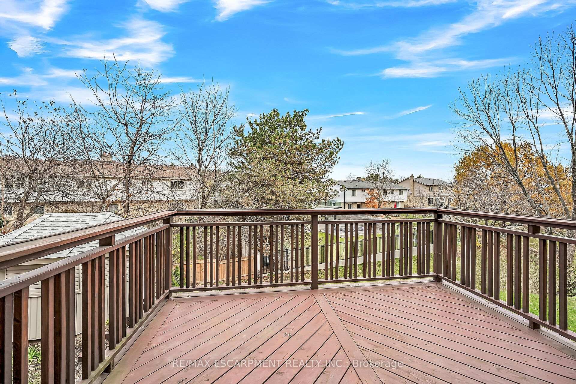 Photo 11 of 1281 Abbey Court, Burlington, Tyandaga — HOMEH