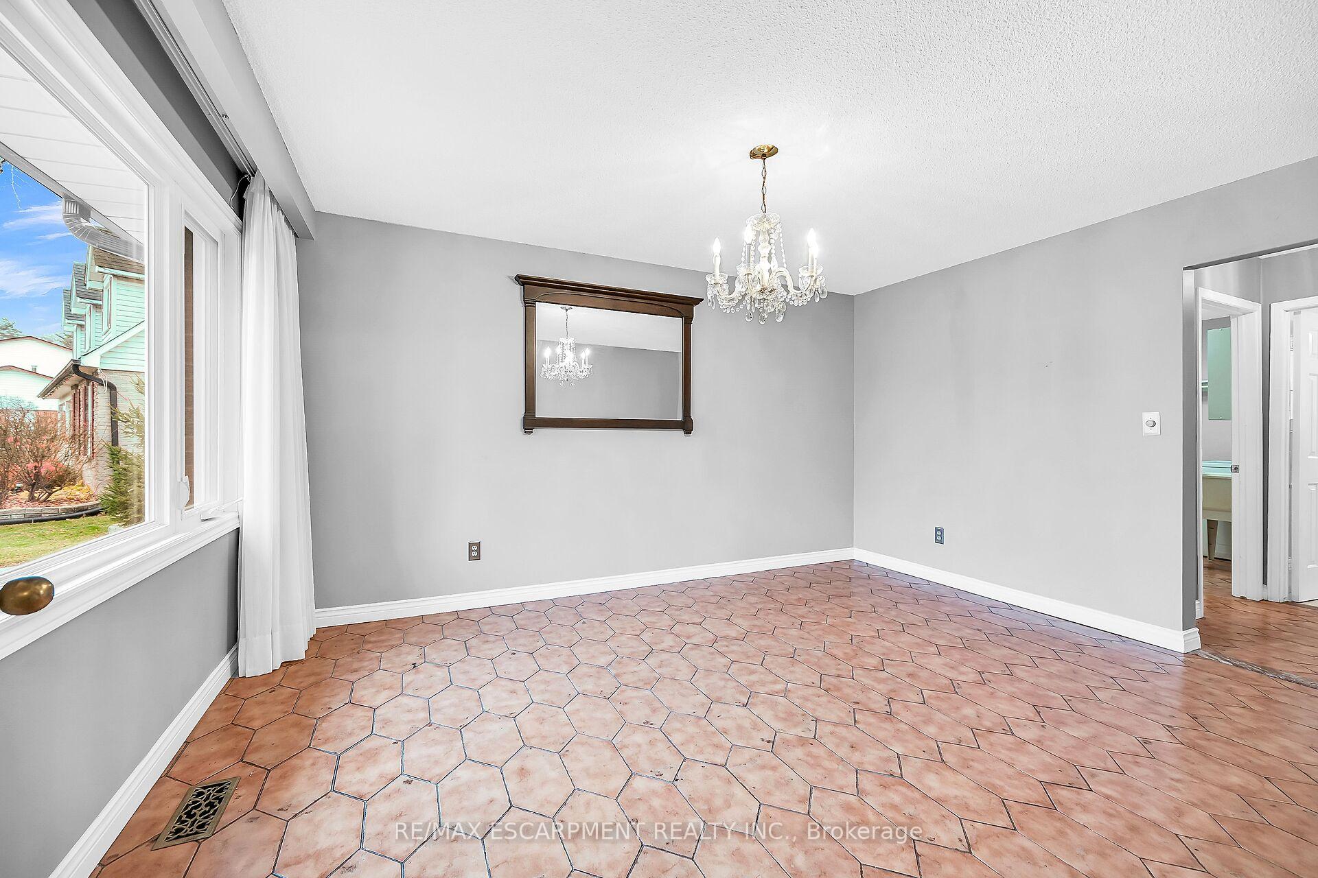 Photo 19 of 1281 Abbey Court, Burlington, Tyandaga — HOMEH
