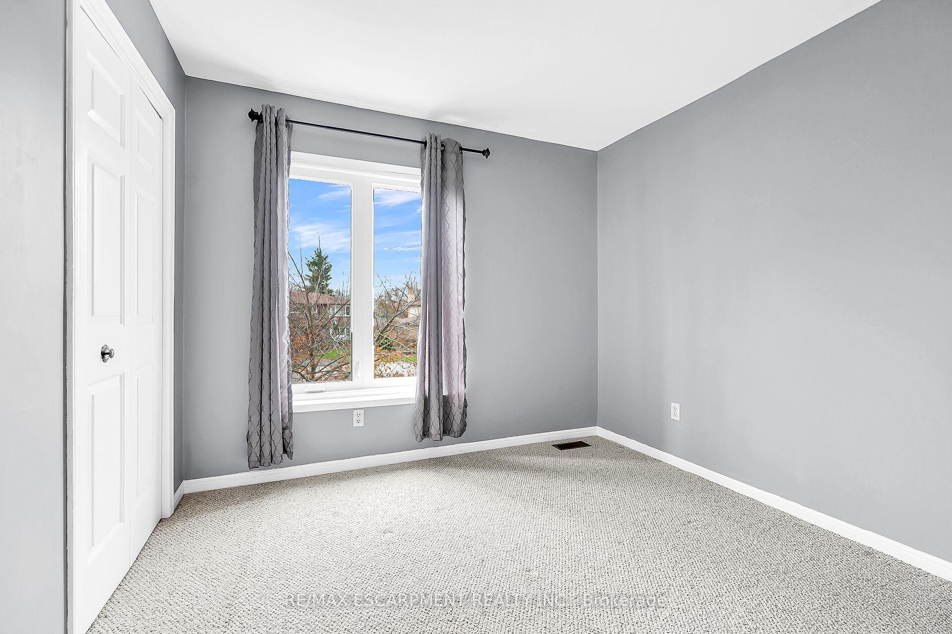 Photo 27 of 1281 Abbey Court, Burlington, Tyandaga — HOMEH
