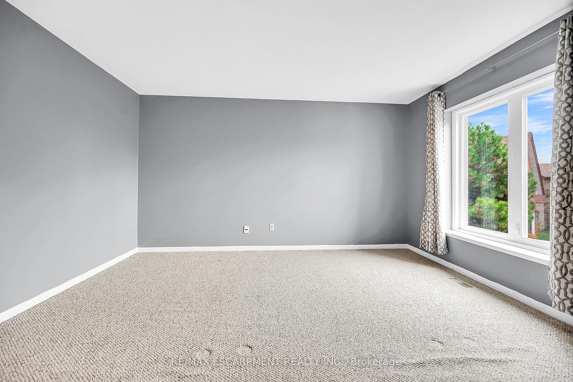 Photo 28 of 1281 Abbey Court, Burlington, Tyandaga — HOMEH