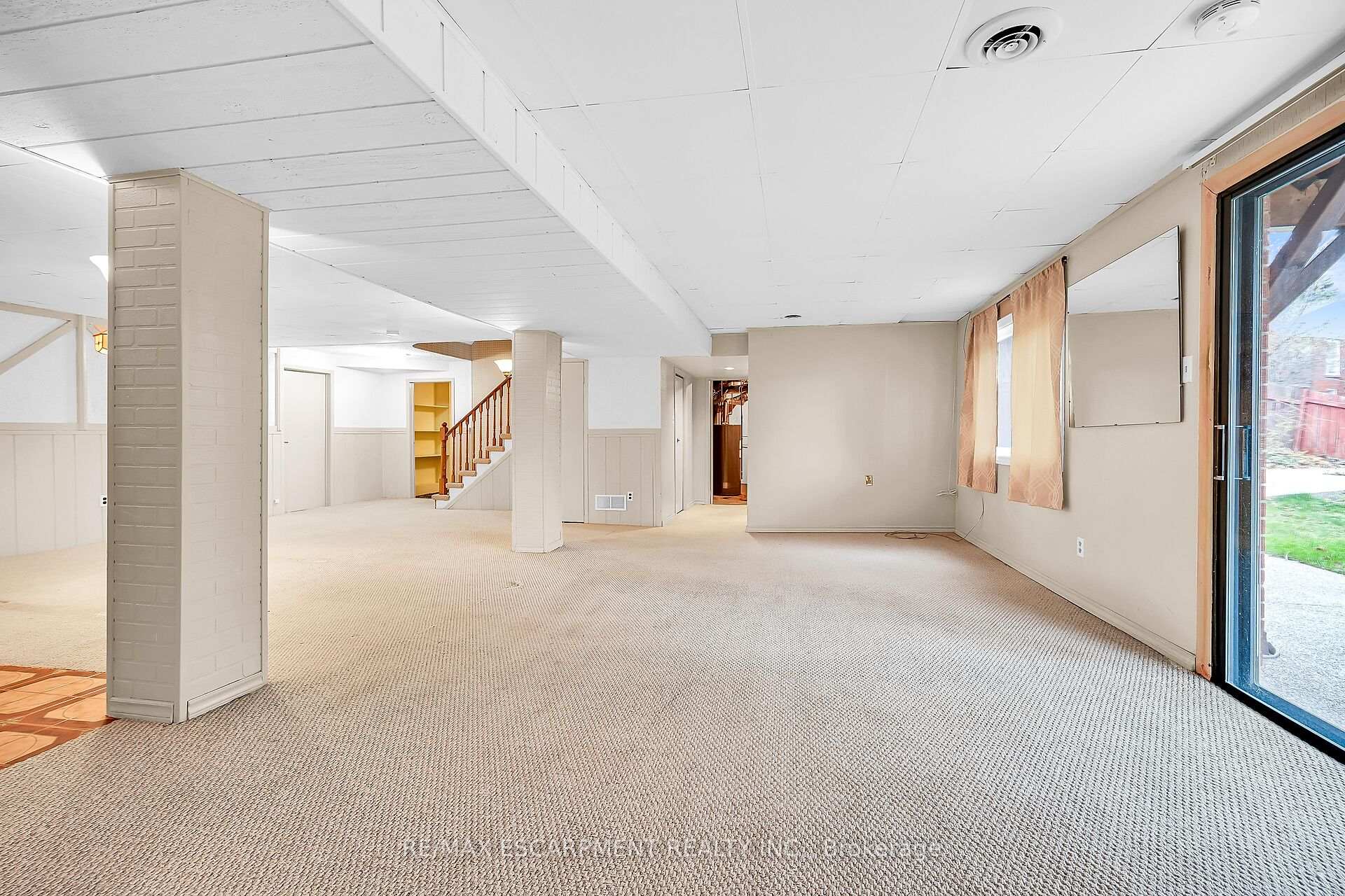 Photo 35 of 1281 Abbey Court, Burlington, Tyandaga — HOMEH