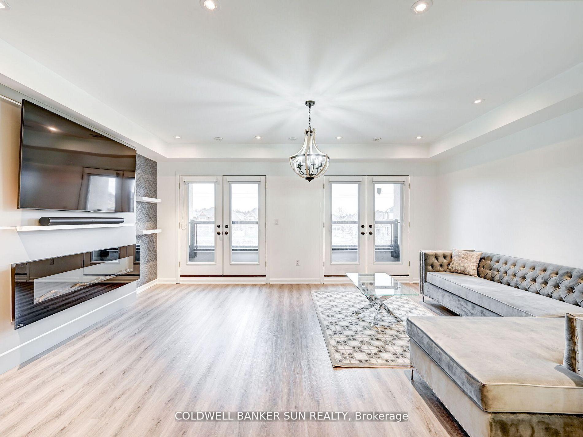 Photo 12 of 401 Kleinburg Summit Way, Vaughan, Kleinburg — HOMEH