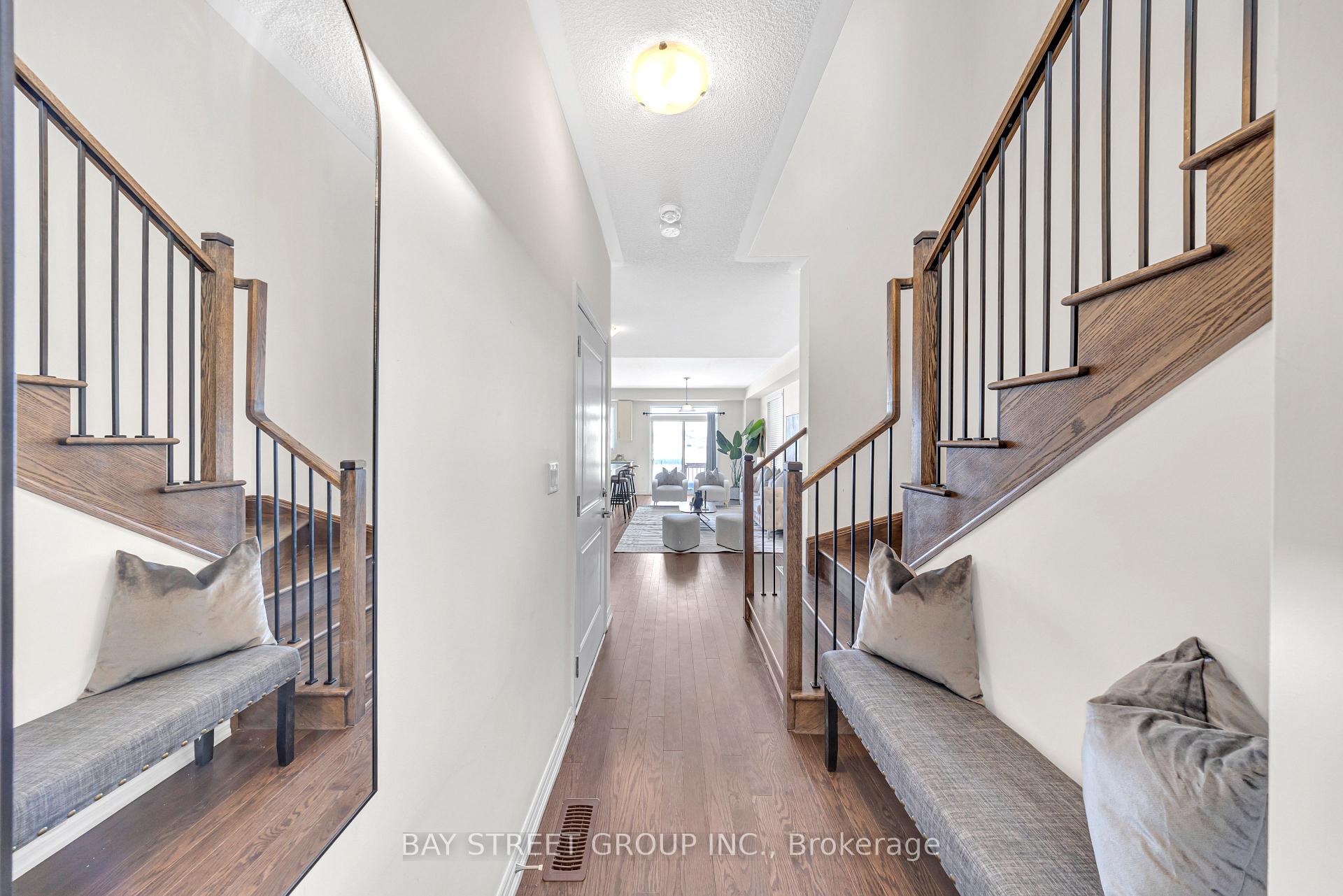 Photo 5 of 77 Greer Street, Barrie, Rural Barrie Southeast — HOMEH