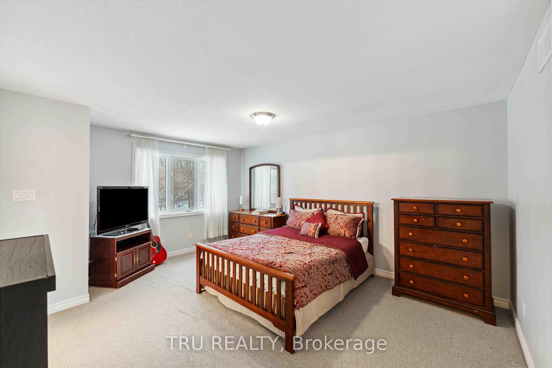 Photo 26 of 118 Tacom Circle, Ottawa, Barrhaven - Strandherd — HOMEH