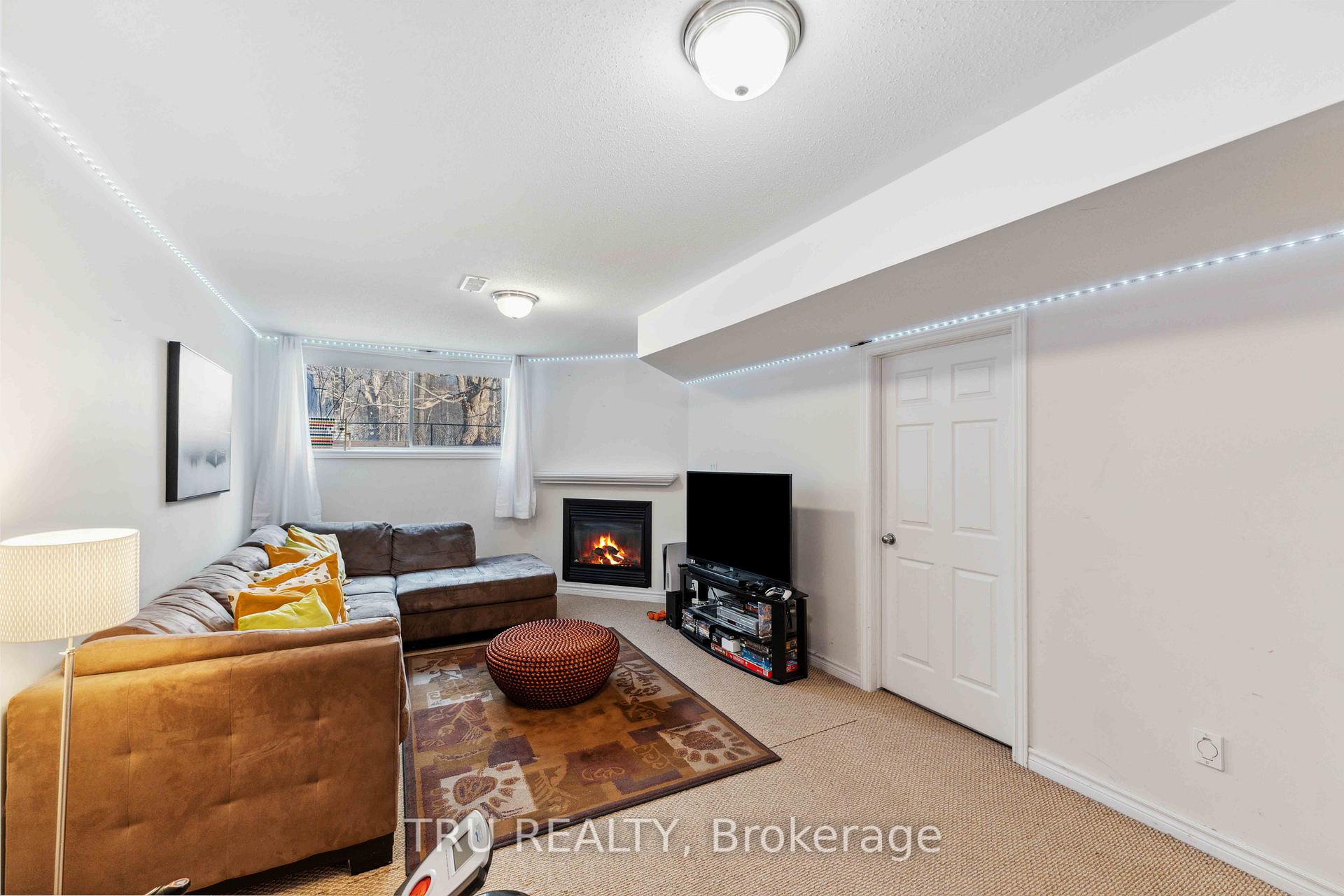Photo 37 of 118 Tacom Circle, Ottawa, Barrhaven - Strandherd — HOMEH