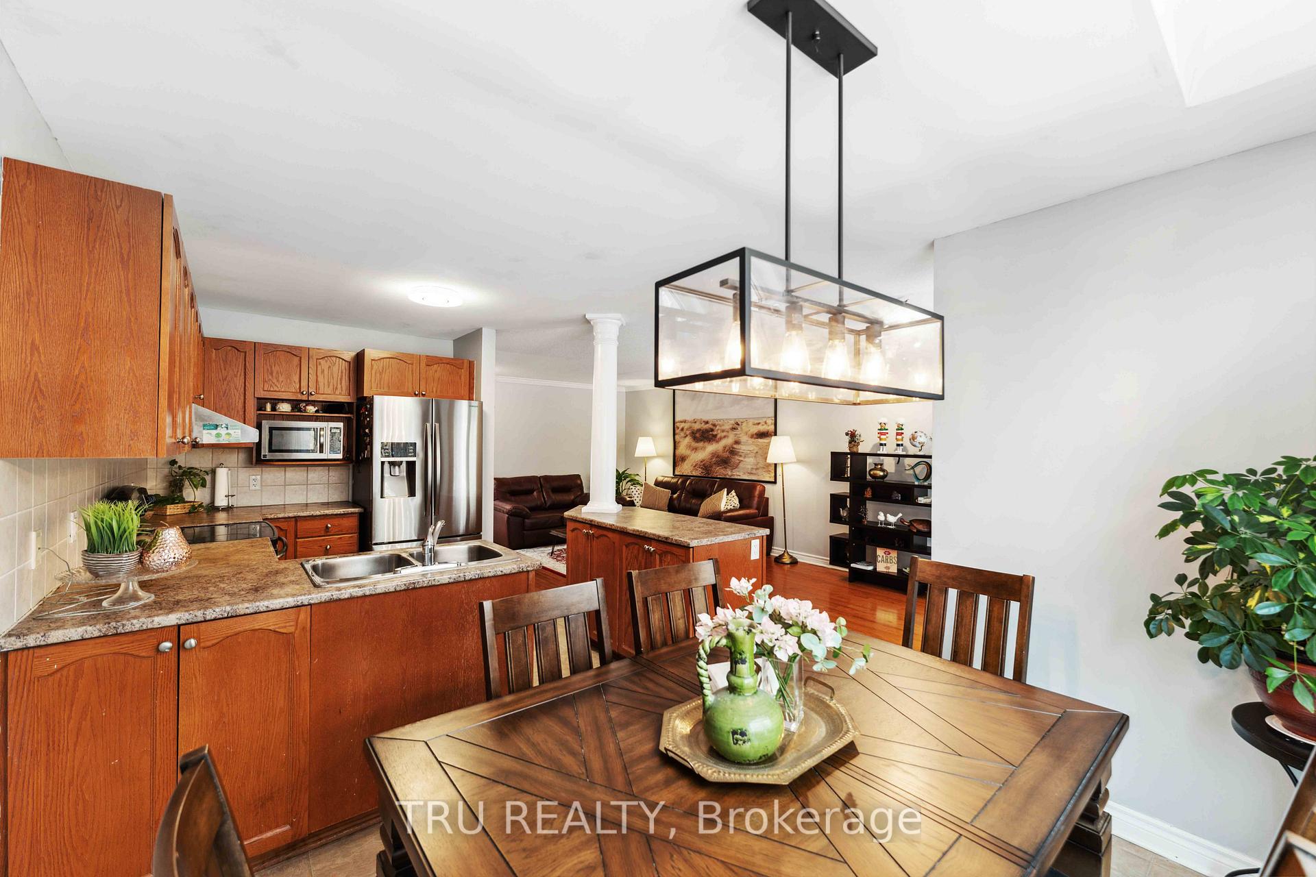 Photo 38 of 118 Tacom Circle, Ottawa, Barrhaven - Strandherd — HOMEH