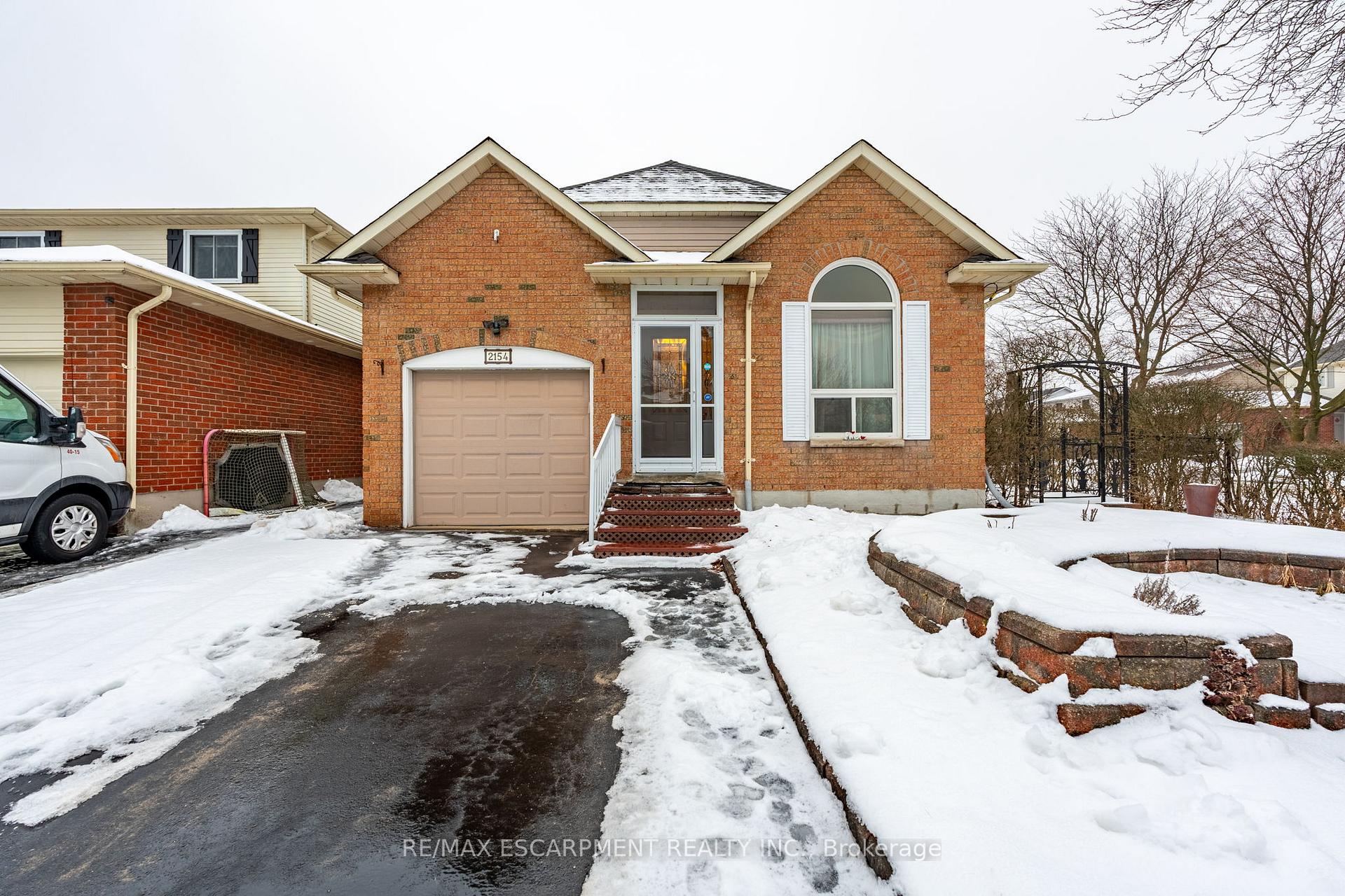 Photo 1 of 2154 Clipper Crescent, Burlington, Headon — HOMEH