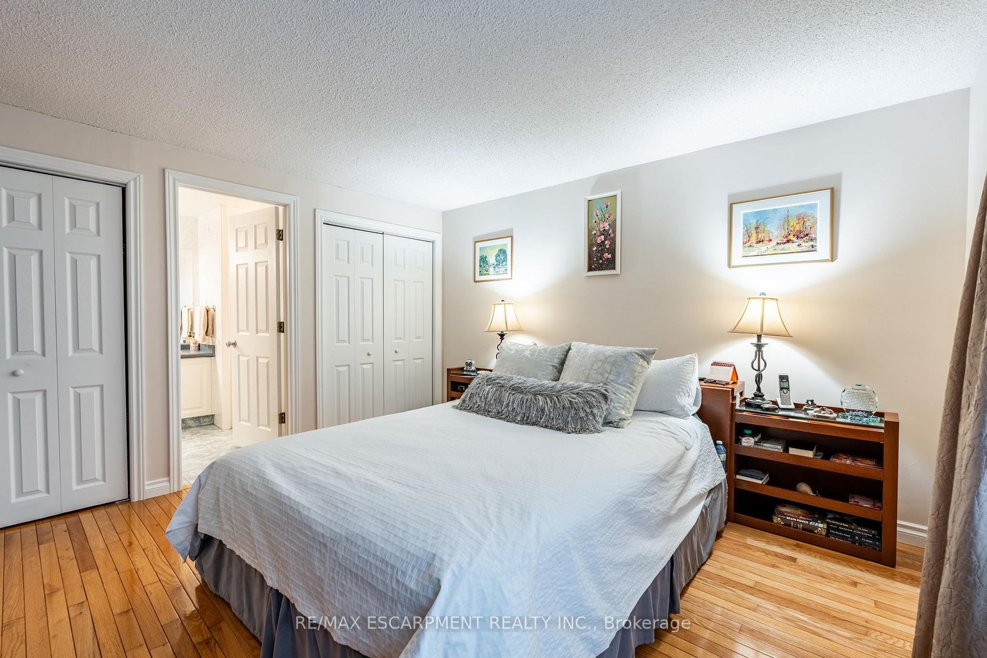 Photo 14 of 2154 Clipper Crescent, Burlington, Headon — HOMEH