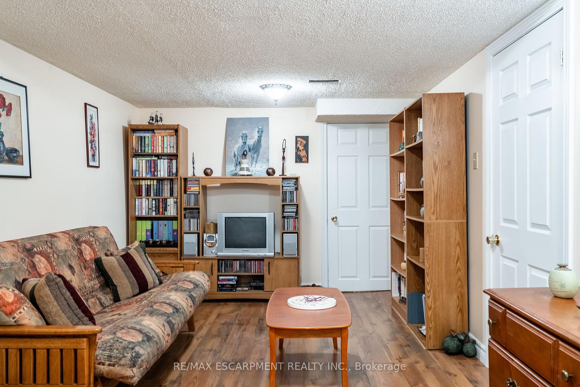 Photo 21 of 2154 Clipper Crescent, Burlington, Headon — HOMEH