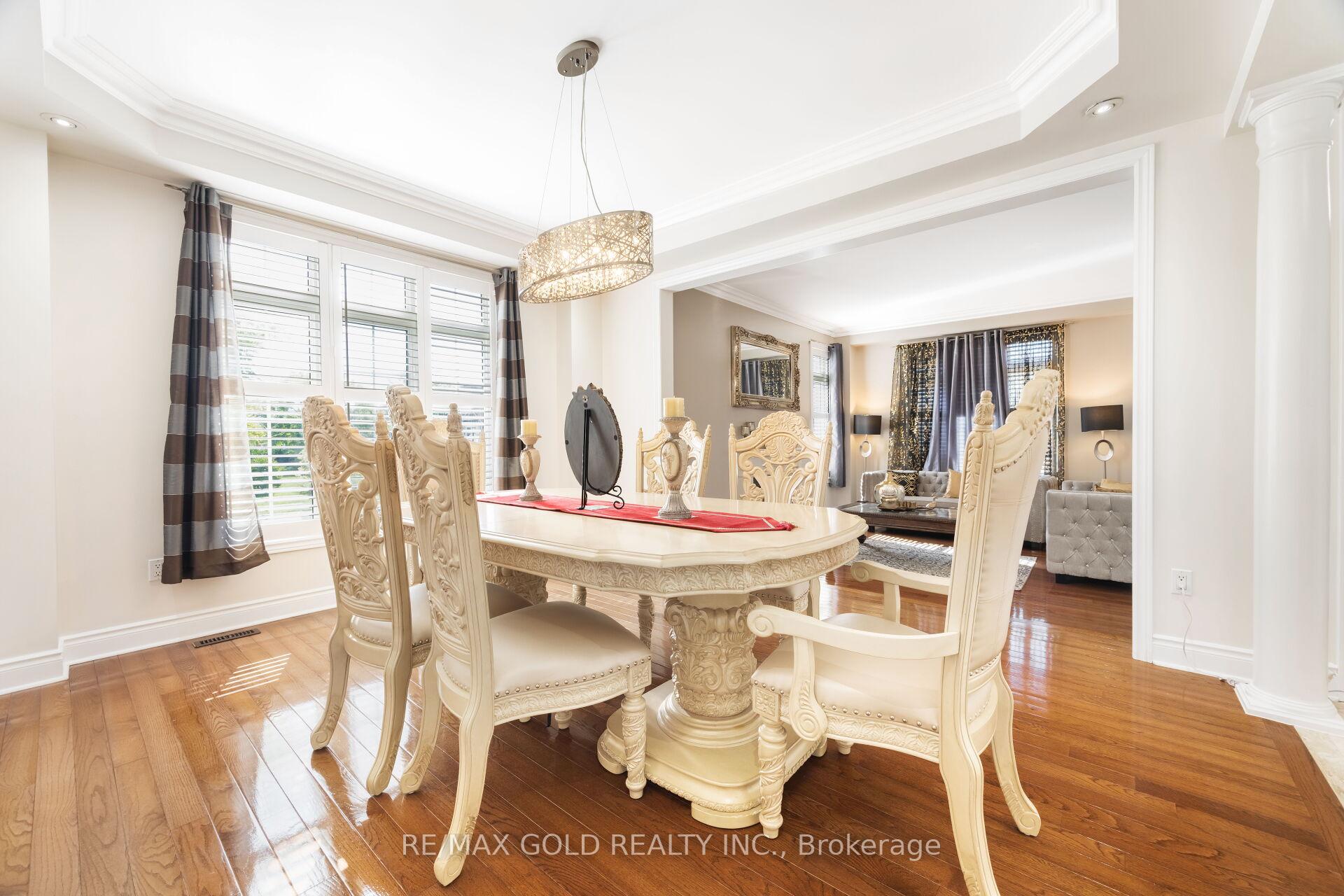 Photo 11 of 19 Eiffel Boulevard N, Brampton, Vales of Castlemore North — HOMEH