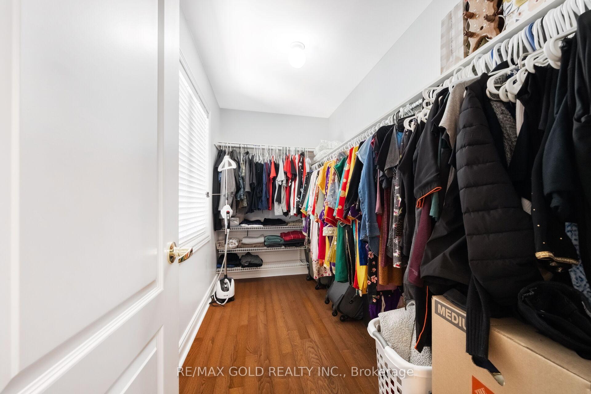 Photo 29 of 19 Eiffel Boulevard N, Brampton, Vales of Castlemore North — HOMEH