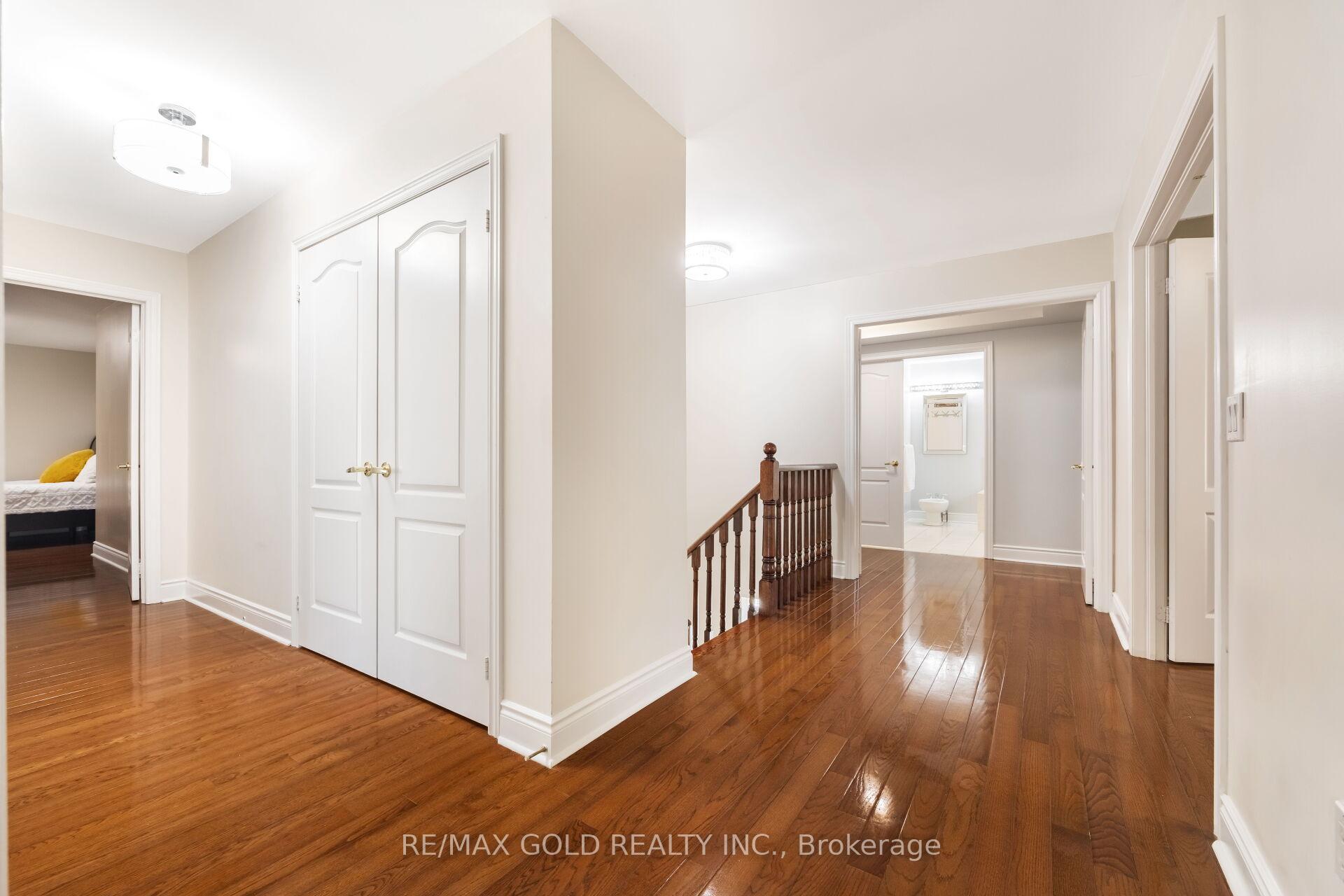 Photo 33 of 19 Eiffel Boulevard N, Brampton, Vales of Castlemore North — HOMEH