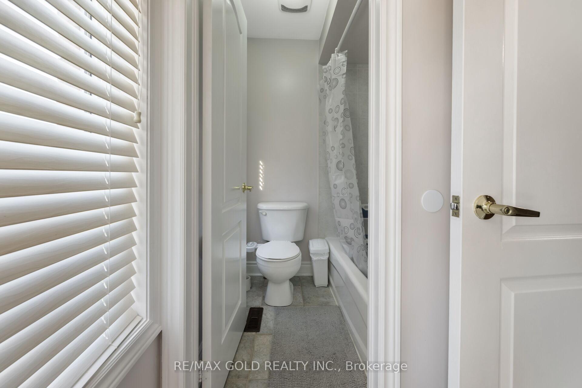 Photo 37 of 19 Eiffel Boulevard N, Brampton, Vales of Castlemore North — HOMEH