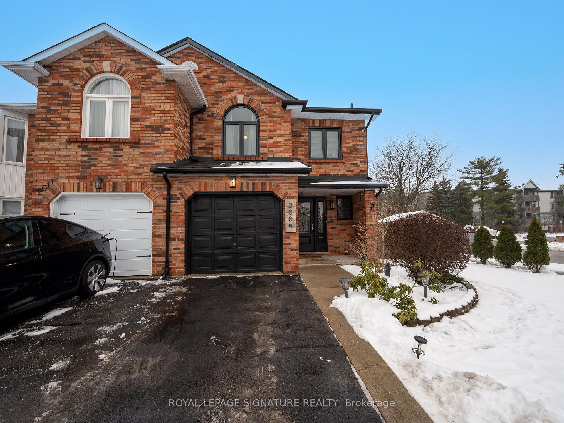 Photo 1 of 2009 Chrisdon Road, Burlington, Headon — HOMEH