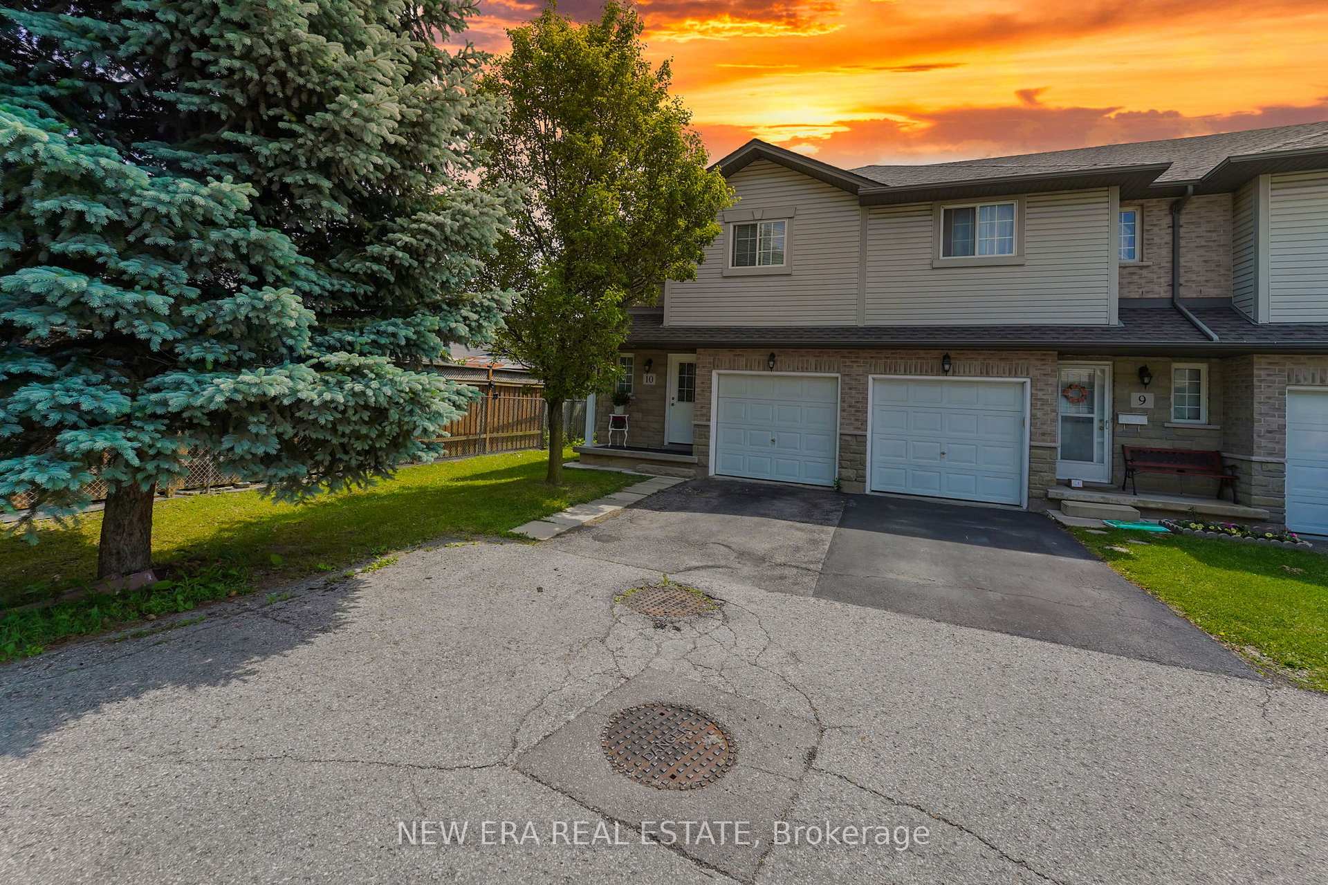Front of Unit 10, 1523 Upper Gage Avenue