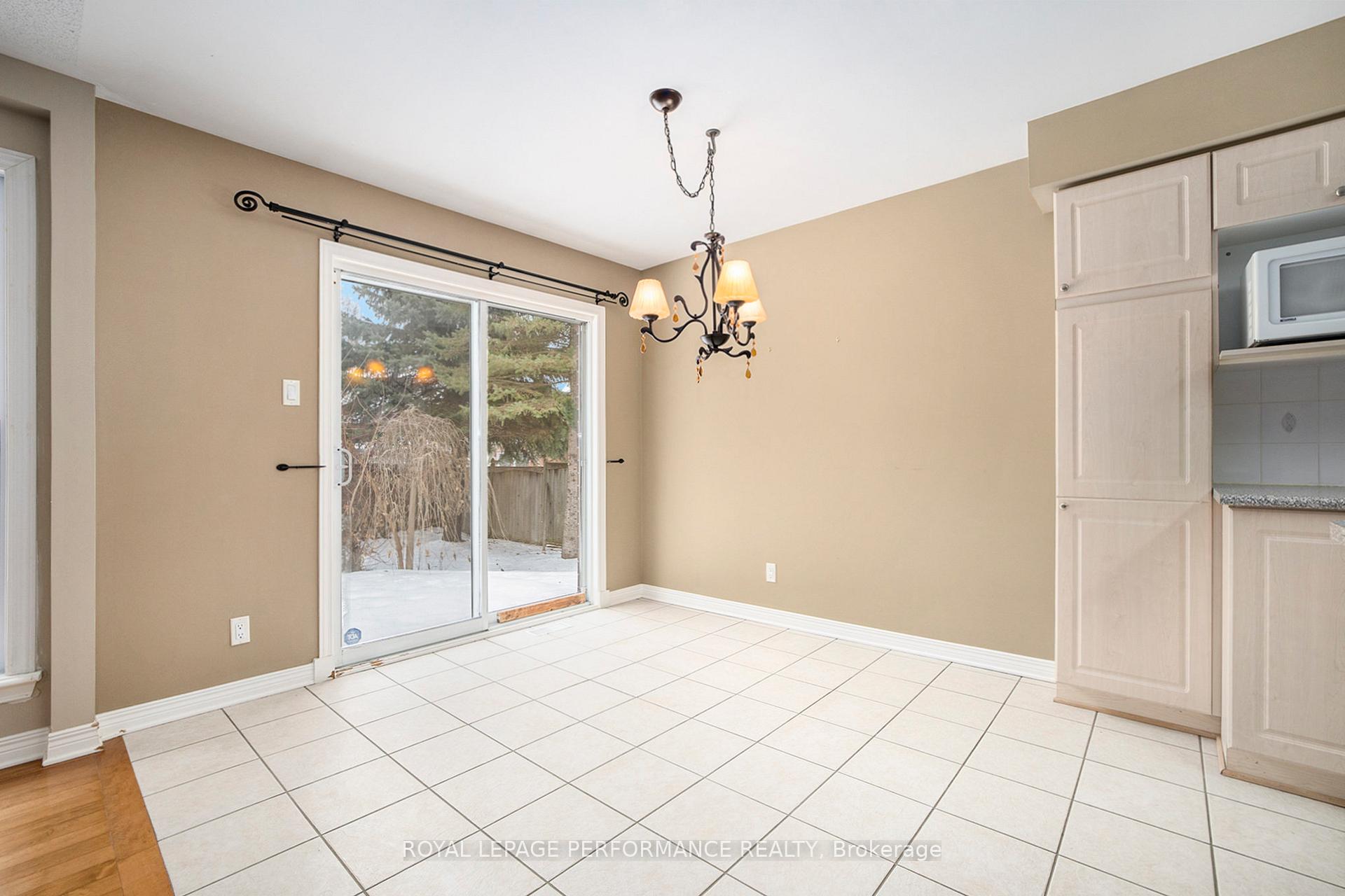 Photo 25 of 70 Forest Gate Way, Ottawa, Barrhaven East — HOMEH