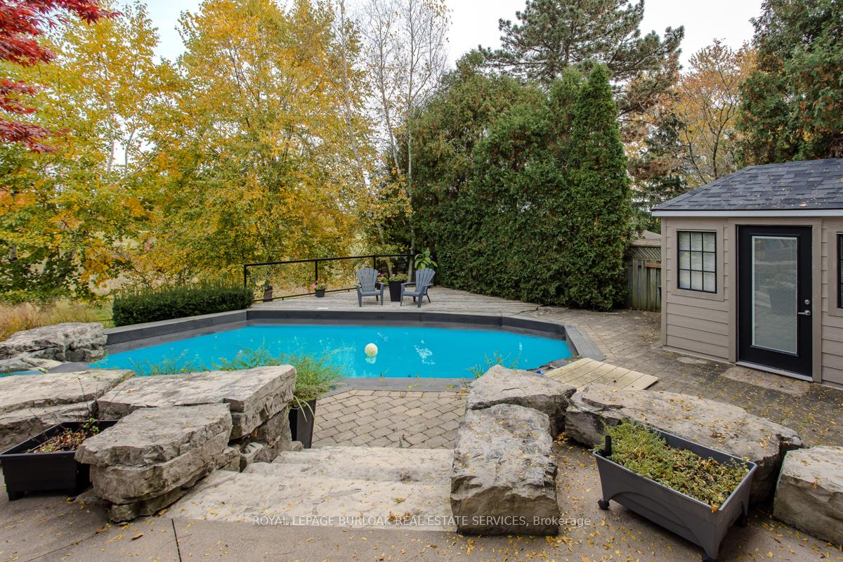 Photo 7 of 2091 Canterbury Drive, Burlington, Tyandaga — HOMEH