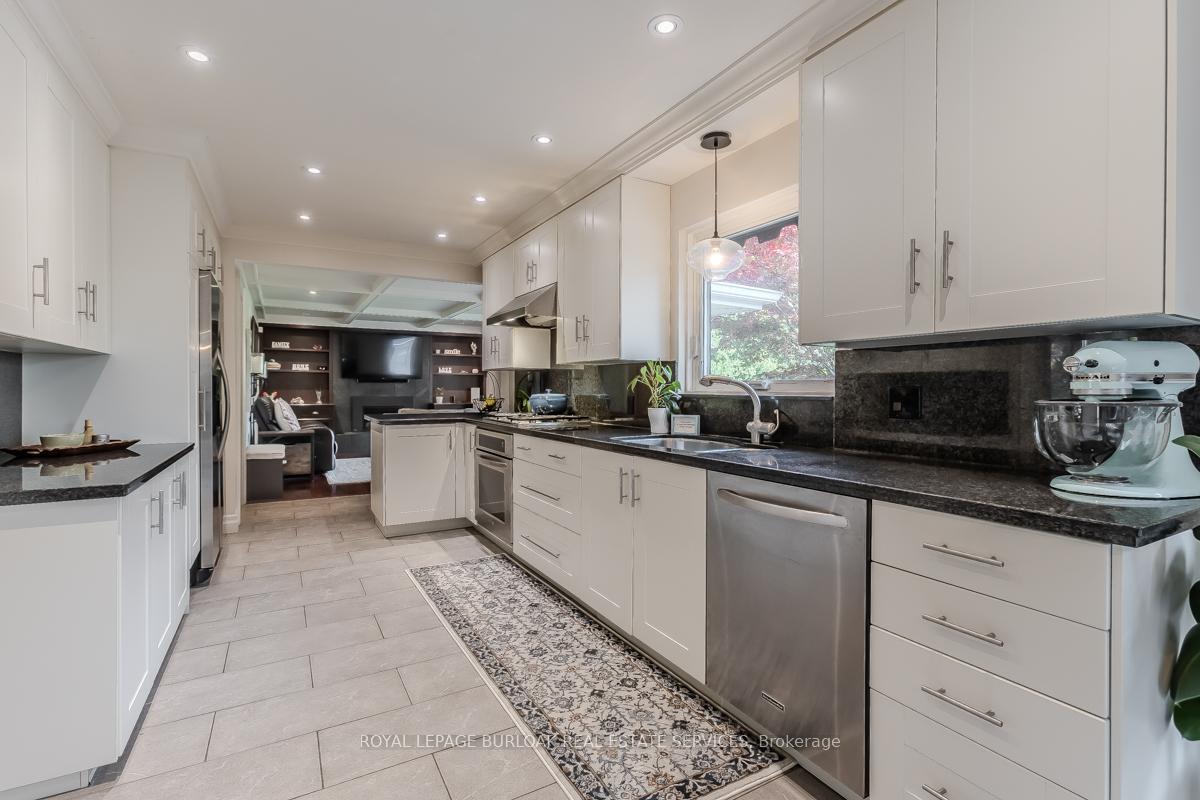 Photo 17 of 2091 Canterbury Drive, Burlington, Tyandaga — HOMEH