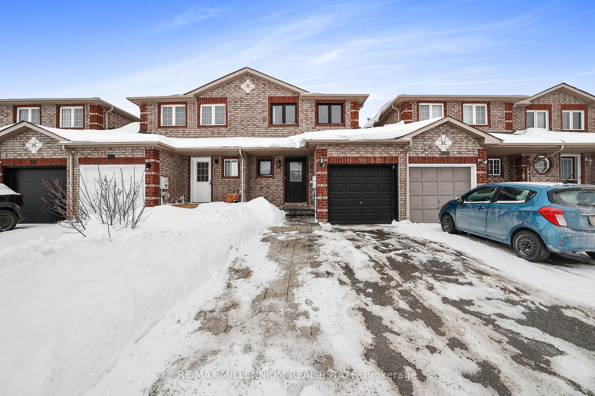 Front of 313 Dunsmore Lane