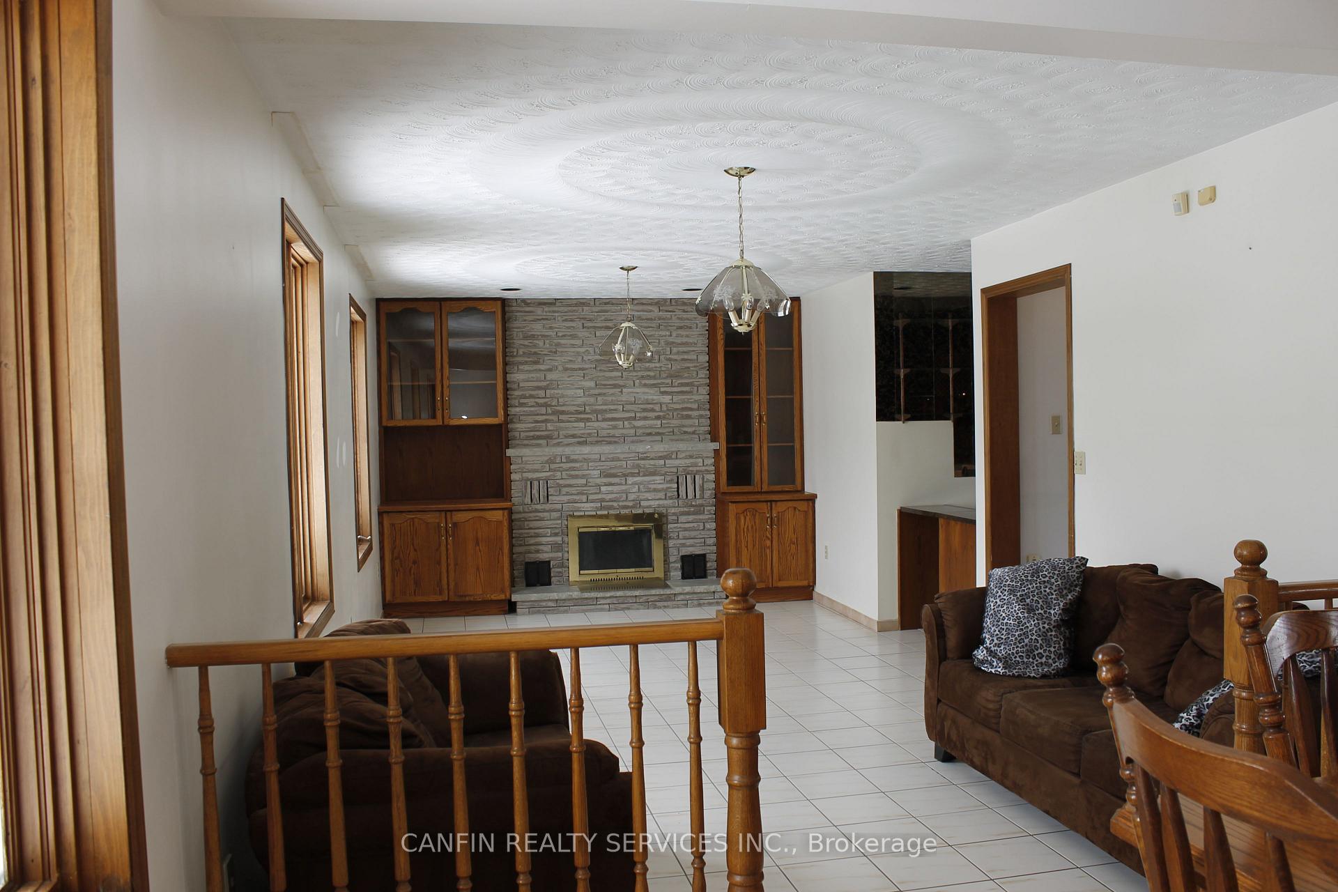 Photo 13 of 39 Corinthian Drive, Hamilton, Albion Falls — HOMEH