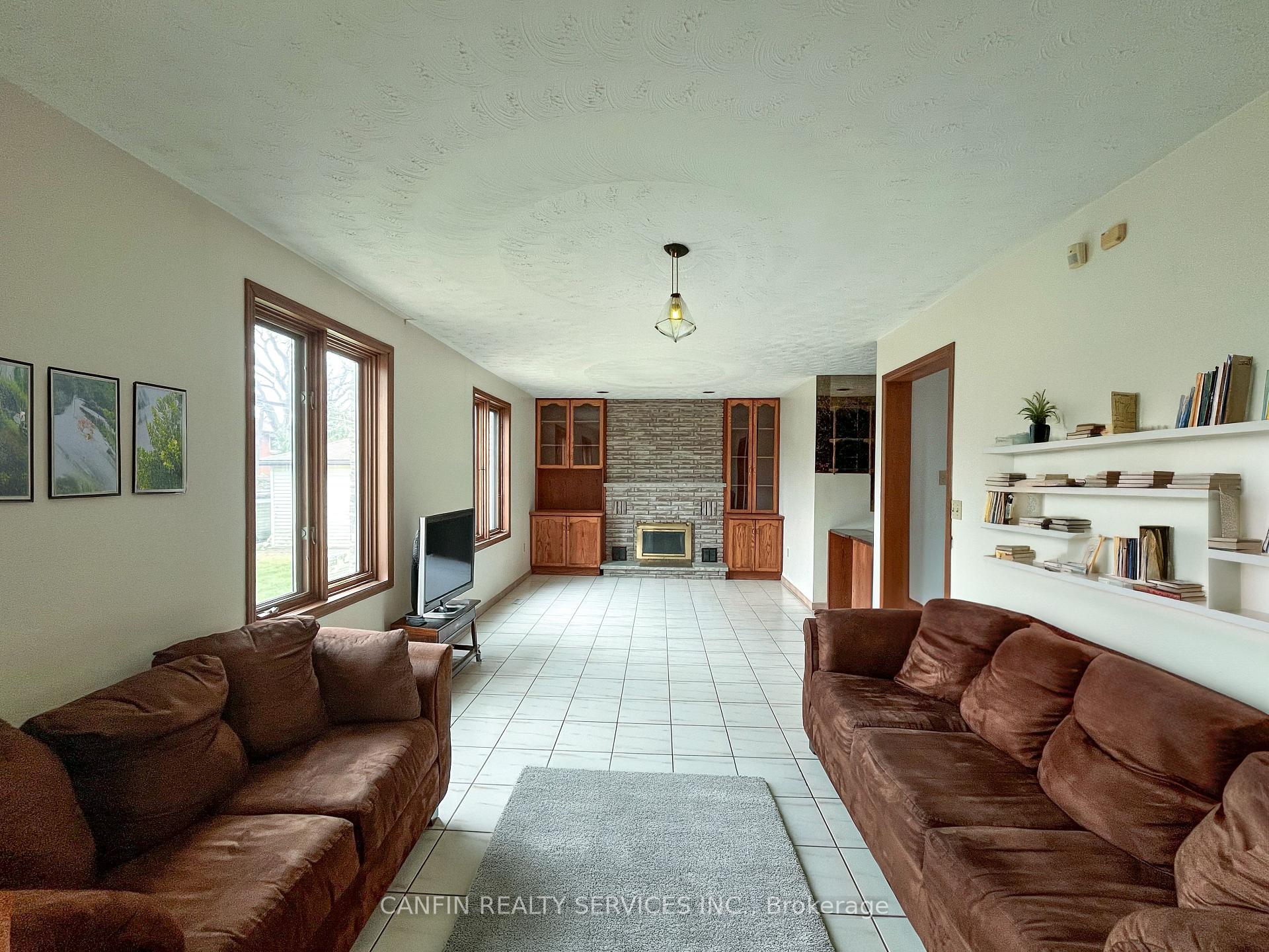 Photo 14 of 39 Corinthian Drive, Hamilton, Albion Falls — HOMEH