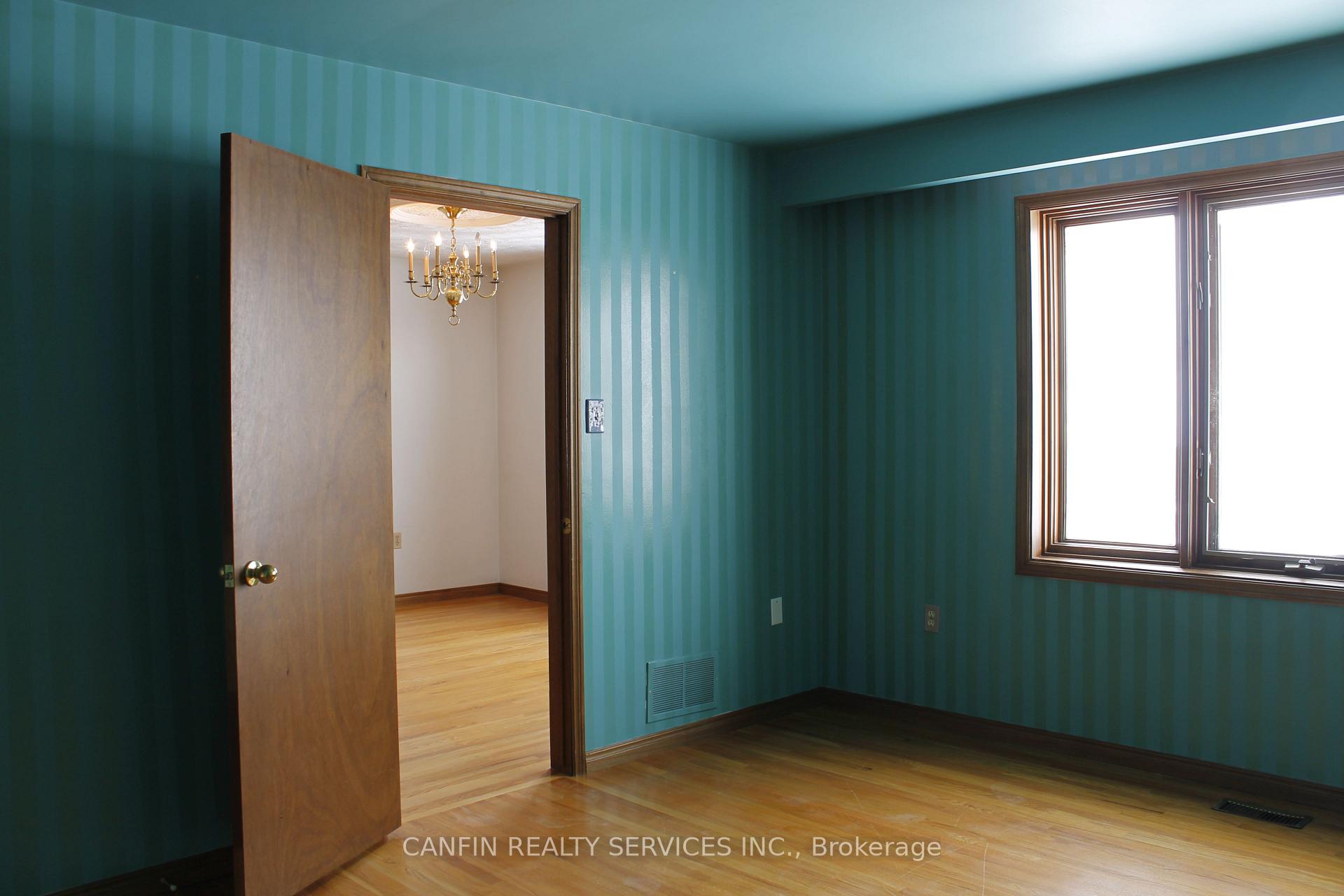 Photo 28 of 39 Corinthian Drive, Hamilton, Albion Falls — HOMEH