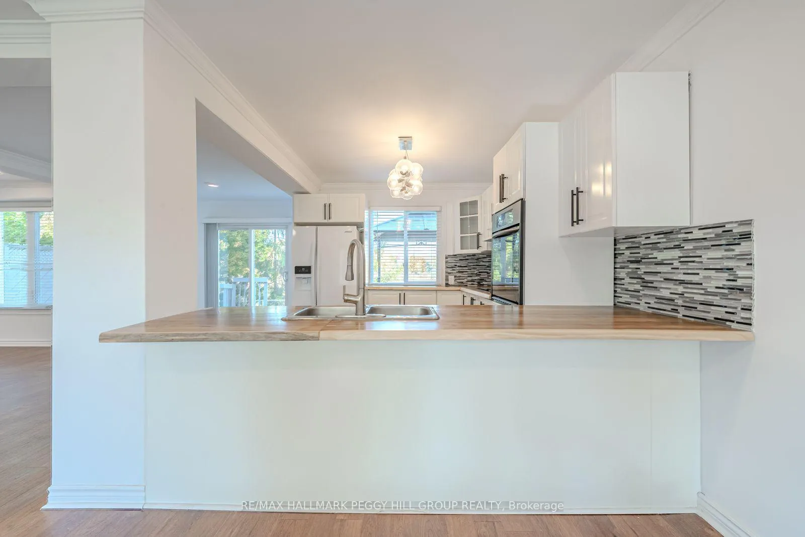Photo 13 of 15 Herrell Avenue, Barrie, Painswick North — HOMEH