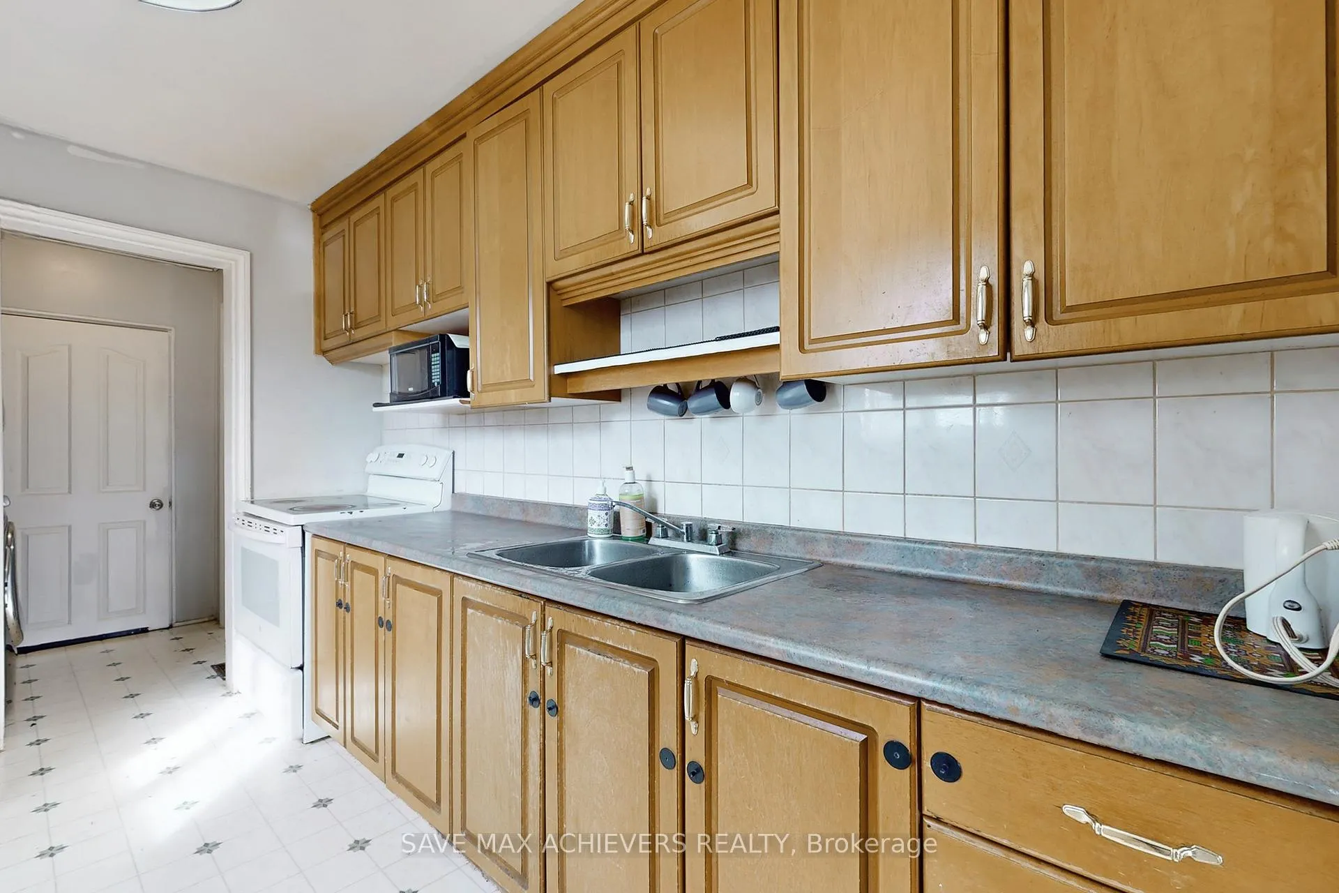 Photo 12 of 43 Normanhurst Avenue, Hamilton, Normanhurst — HOMEH