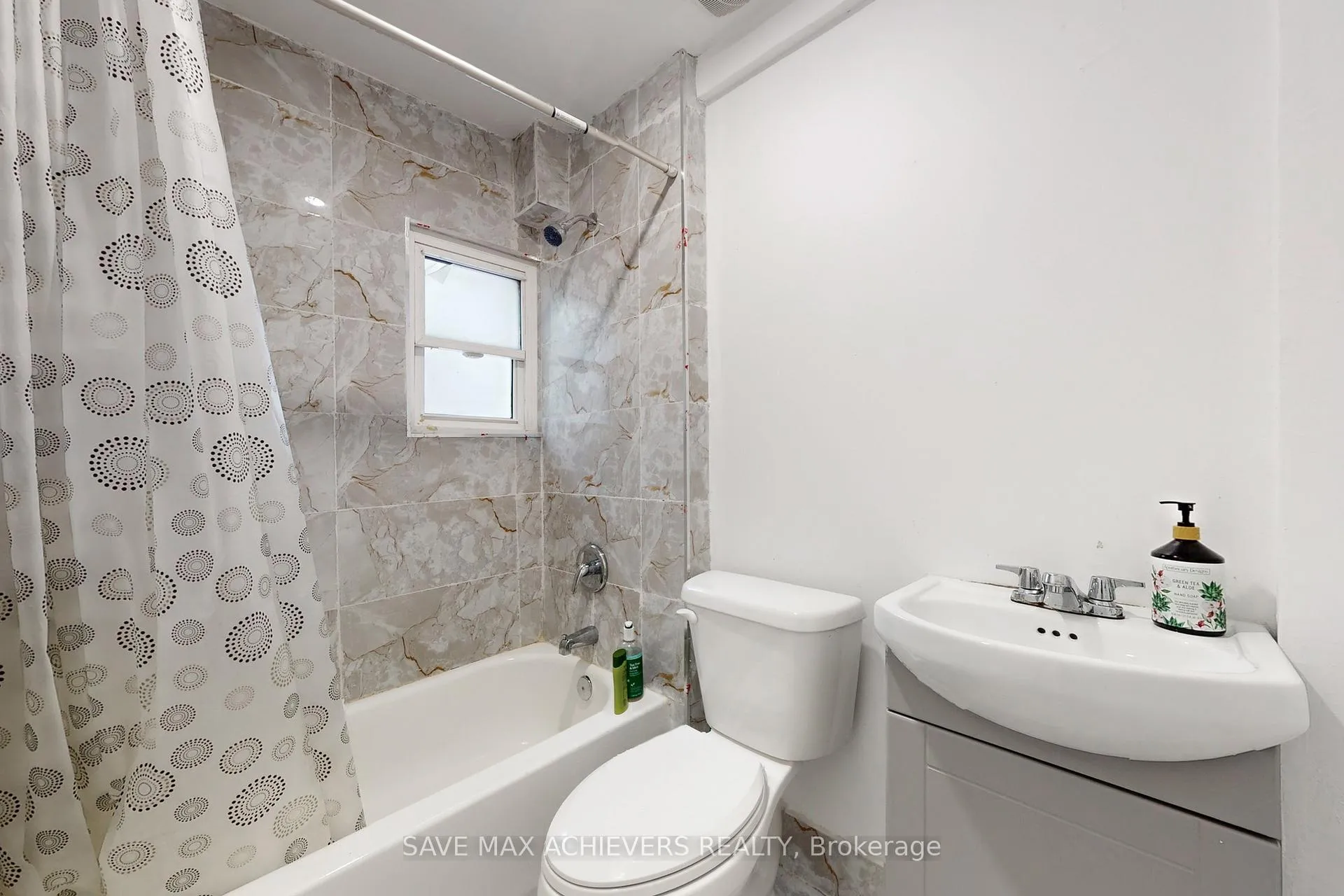 Photo 19 of 43 Normanhurst Avenue, Hamilton, Normanhurst — HOMEH