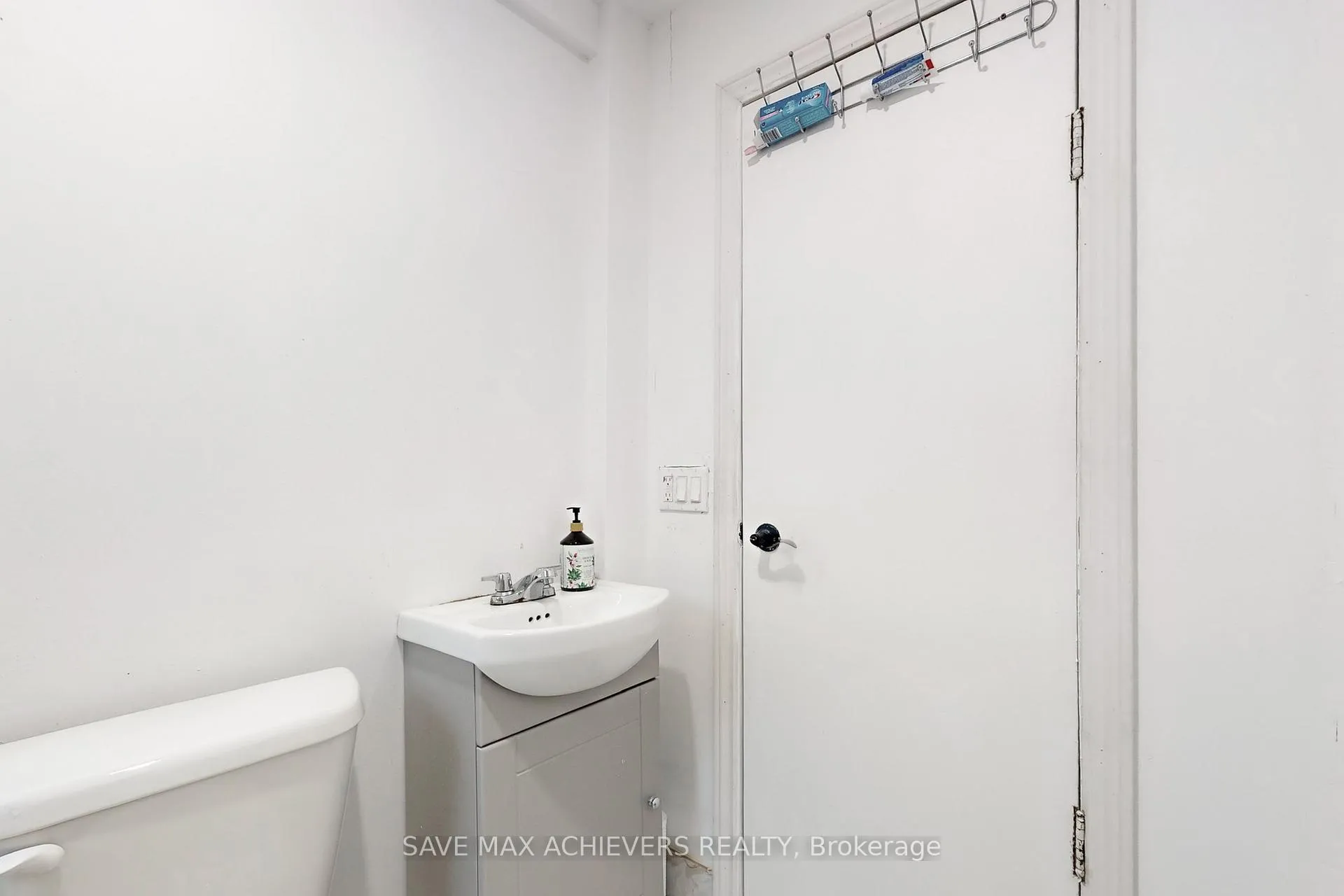 Photo 20 of 43 Normanhurst Avenue, Hamilton, Normanhurst — HOMEH