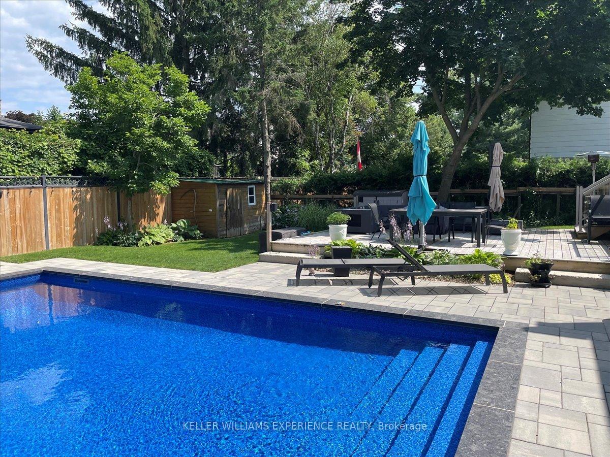 Photo 5 of 37 Peacock Lane, Barrie, Allandale Heights — HOMEH