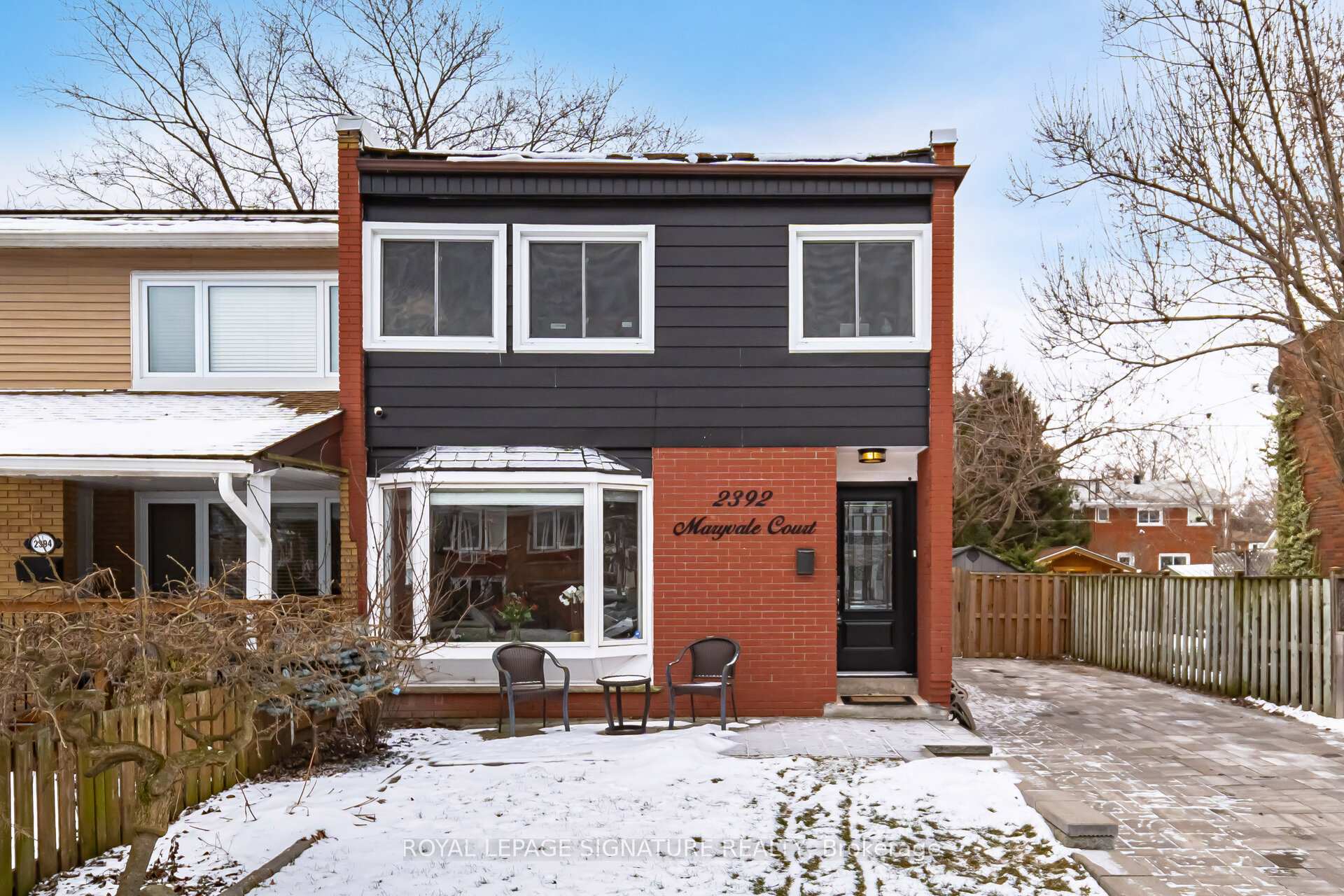 Front of 2392 Maryvale Court