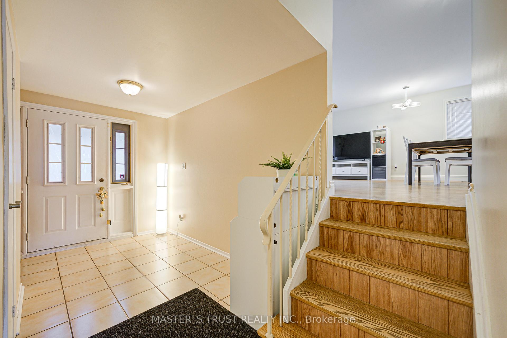 Photo 3 of 55 Hill Drive, Aurora, Hills of St Andrew — HOMEH