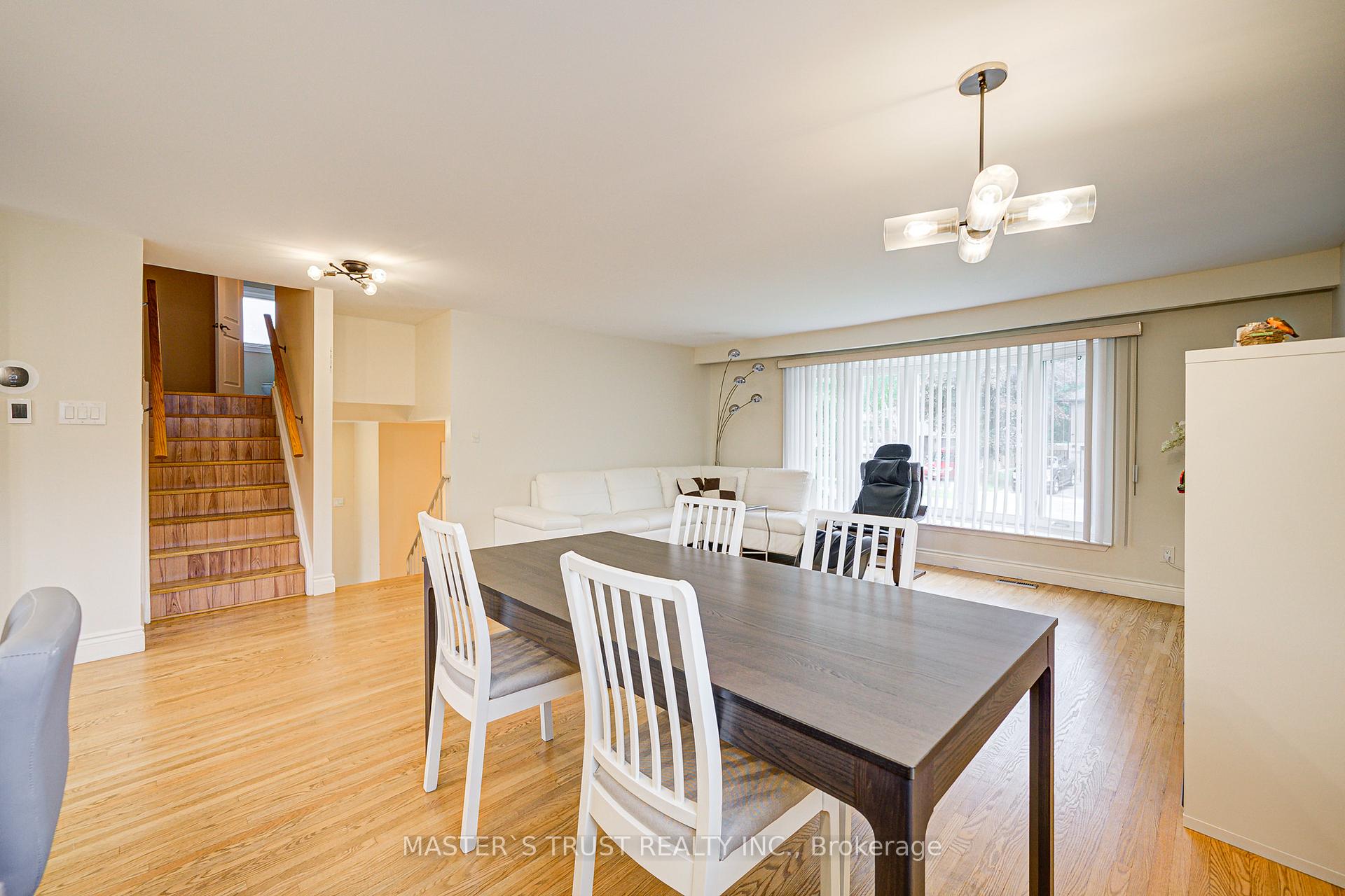 Photo 7 of 55 Hill Drive, Aurora, Hills of St Andrew — HOMEH