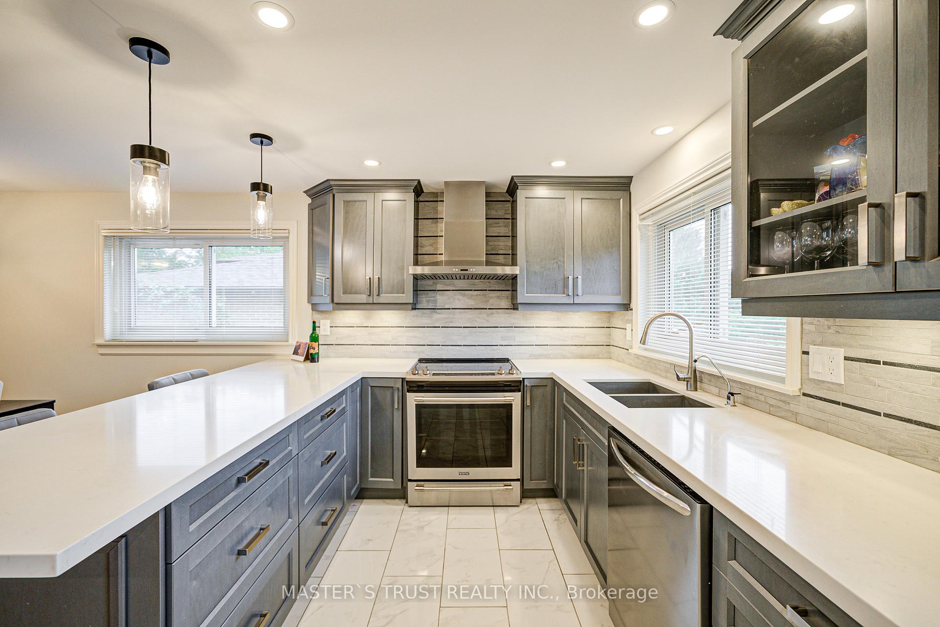 Photo 13 of 55 Hill Drive, Aurora, Hills of St Andrew — HOMEH
