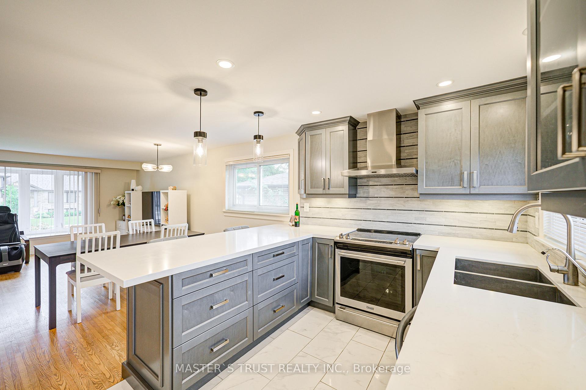 Photo 12 of 55 Hill Drive, Aurora, Hills of St Andrew — HOMEH