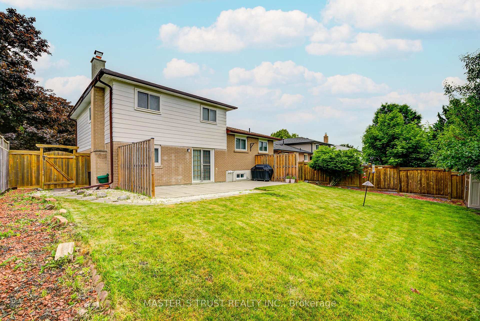 Photo 40 of 55 Hill Drive, Aurora, Hills of St Andrew — HOMEH