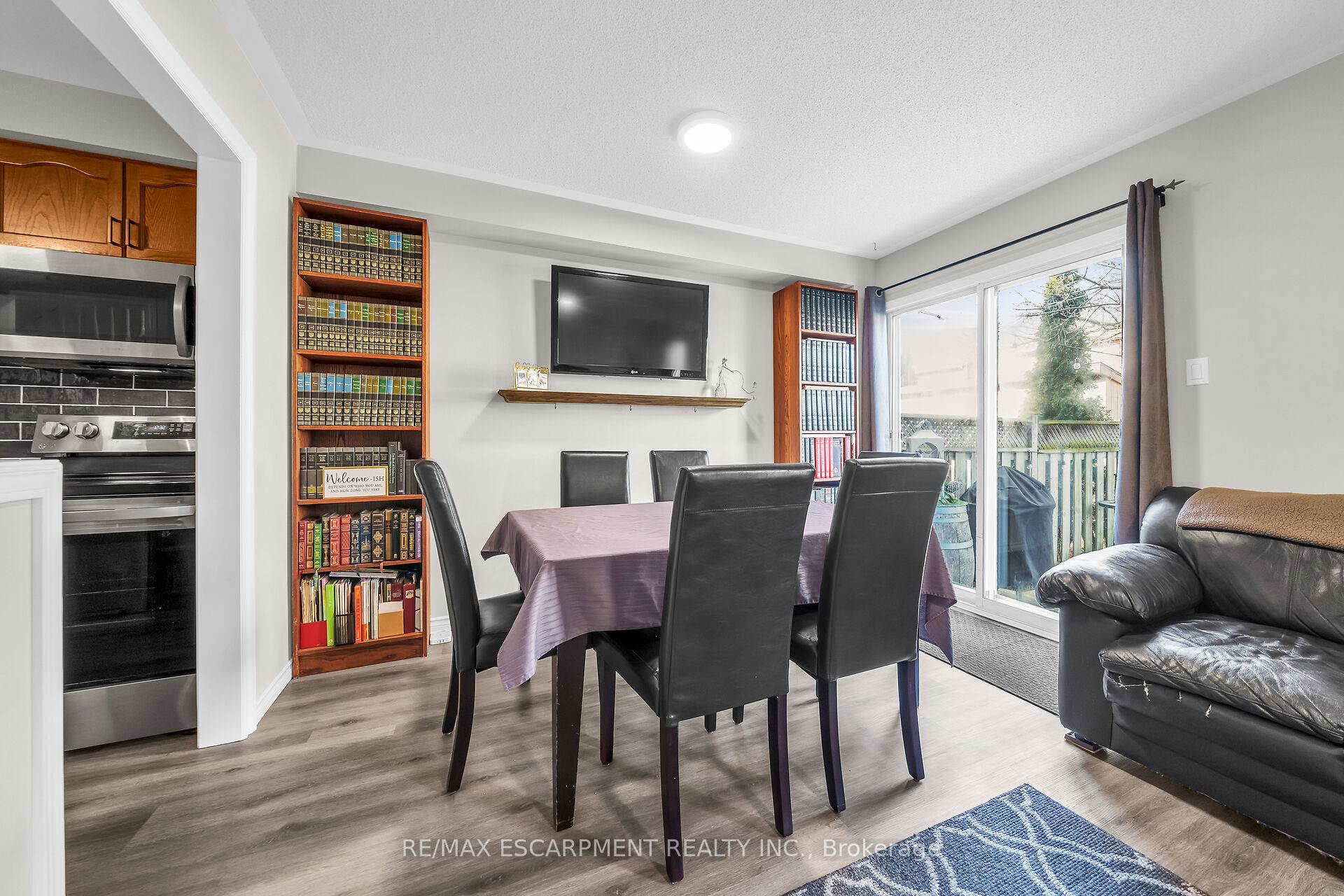 Photo 10 of 5115 Silvercreek Drive, Burlington, Uptown — HOMEH