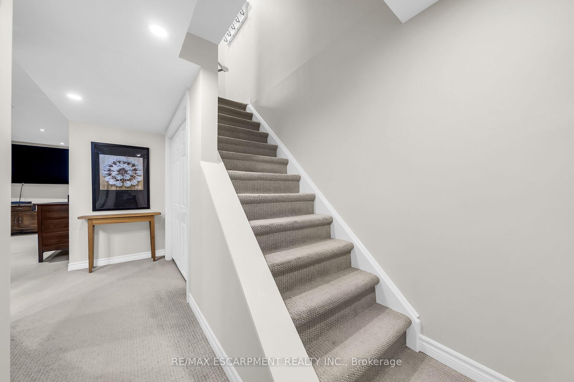 Photo 22 of 5115 Silvercreek Drive, Burlington, Uptown — HOMEH