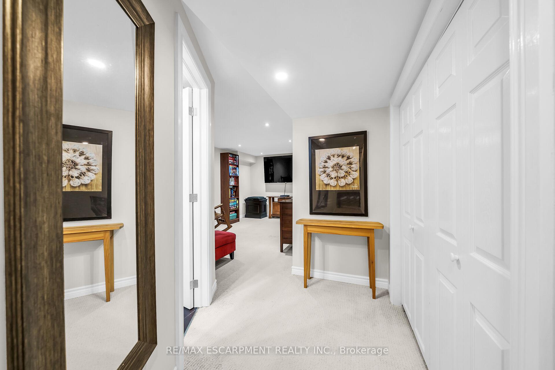 Photo 23 of 5115 Silvercreek Drive, Burlington, Uptown — HOMEH