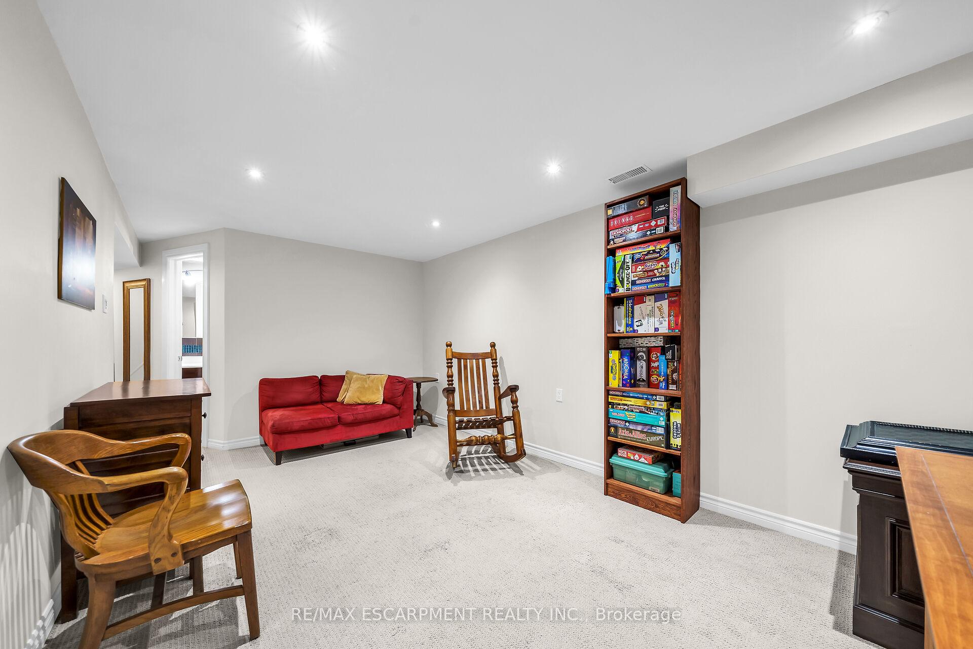 Photo 27 of 5115 Silvercreek Drive, Burlington, Uptown — HOMEH
