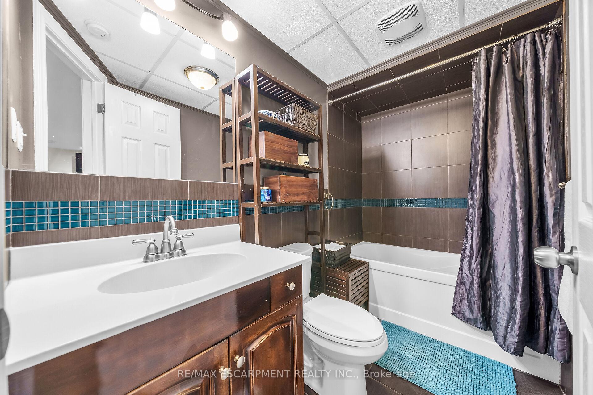 Photo 29 of 5115 Silvercreek Drive, Burlington, Uptown — HOMEH