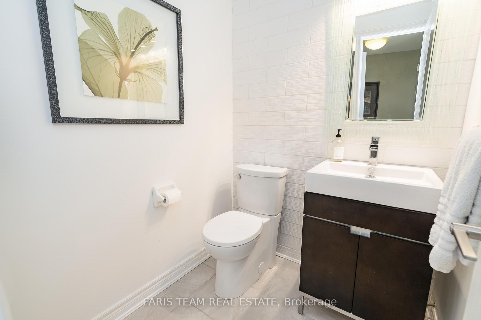 Photo 13 of 15 Fawn Crescent, Barrie, Ardagh — HOMEH