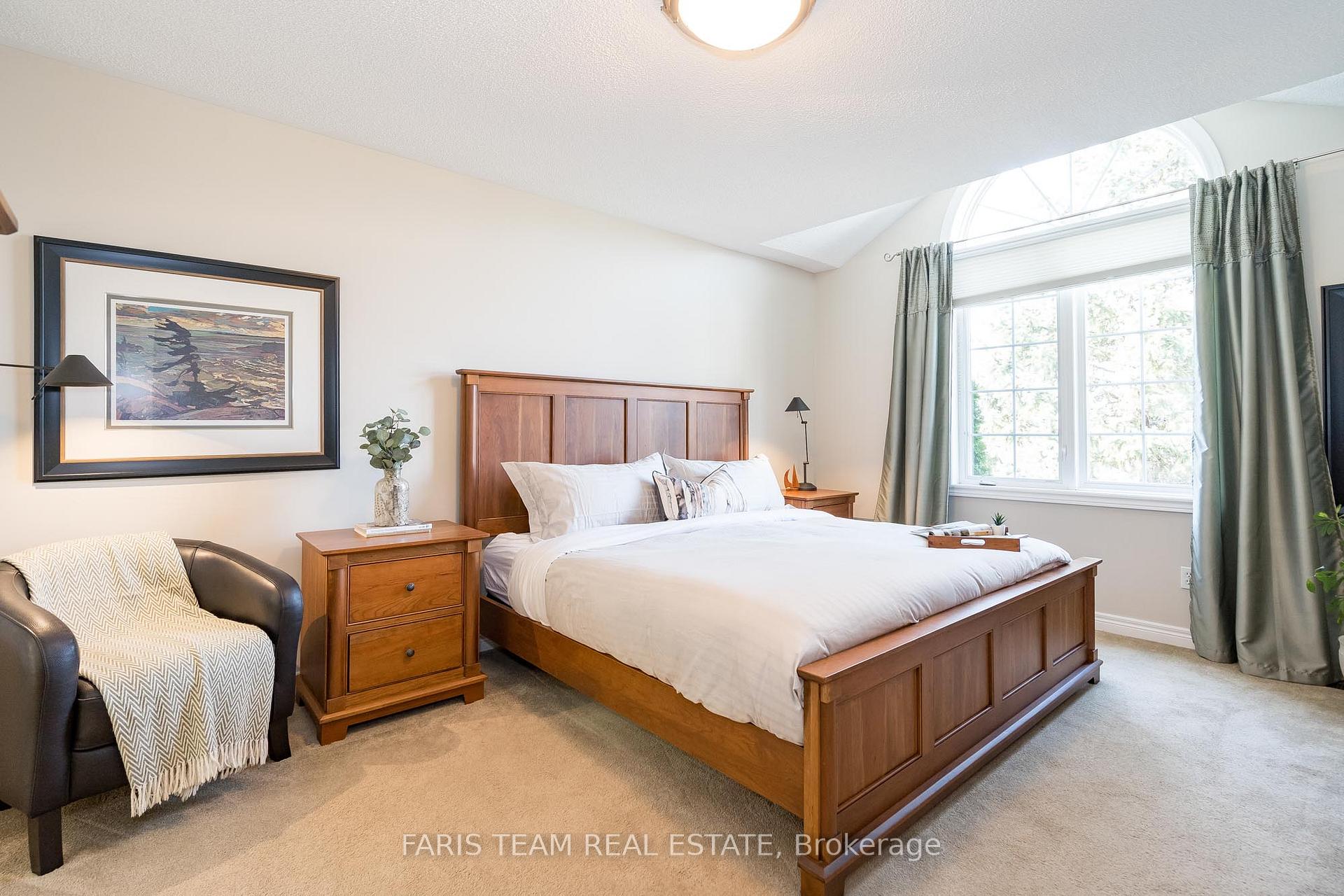 Photo 15 of 15 Fawn Crescent, Barrie, Ardagh — HOMEH