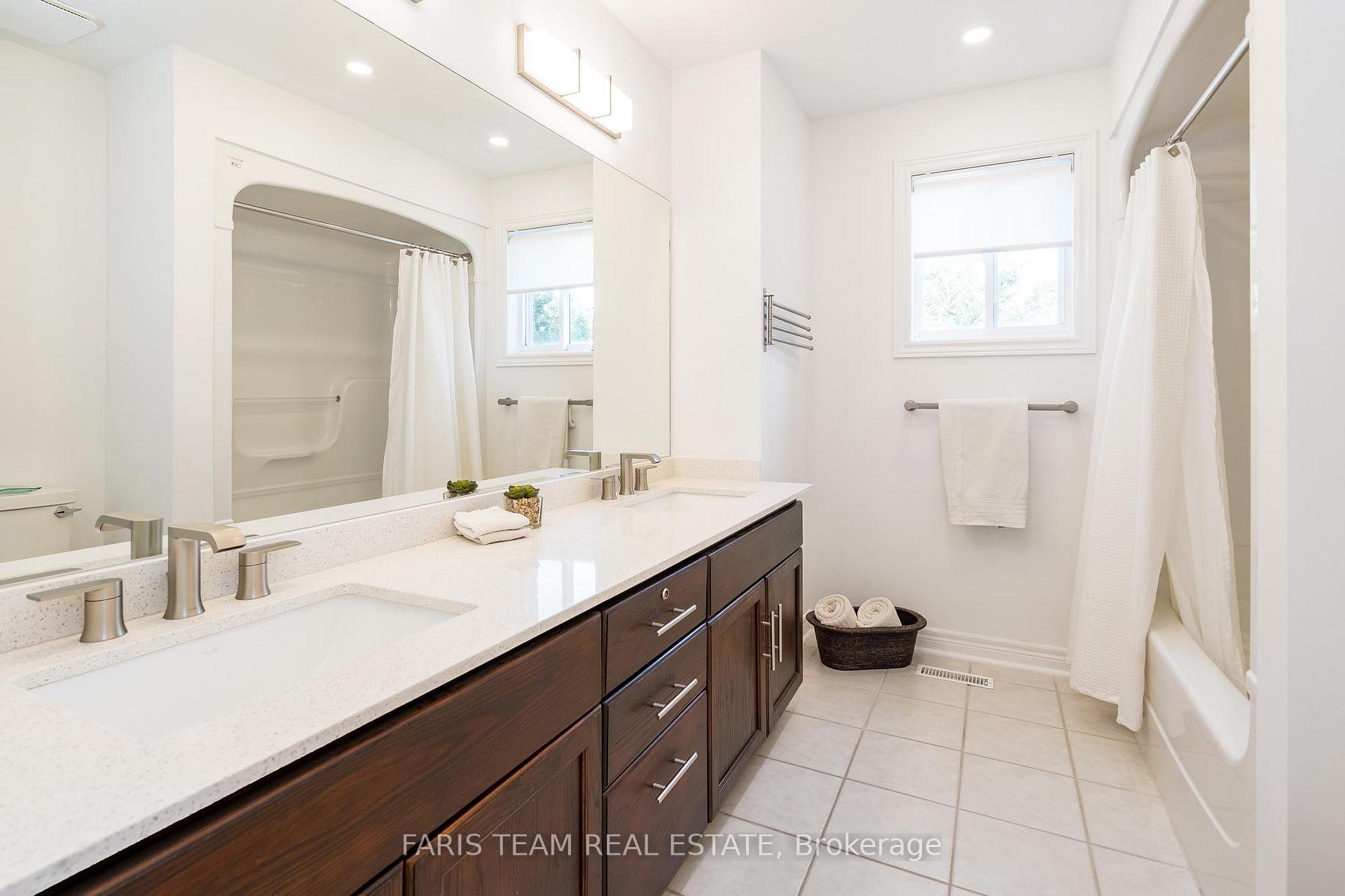 Photo 20 of 15 Fawn Crescent, Barrie, Ardagh — HOMEH