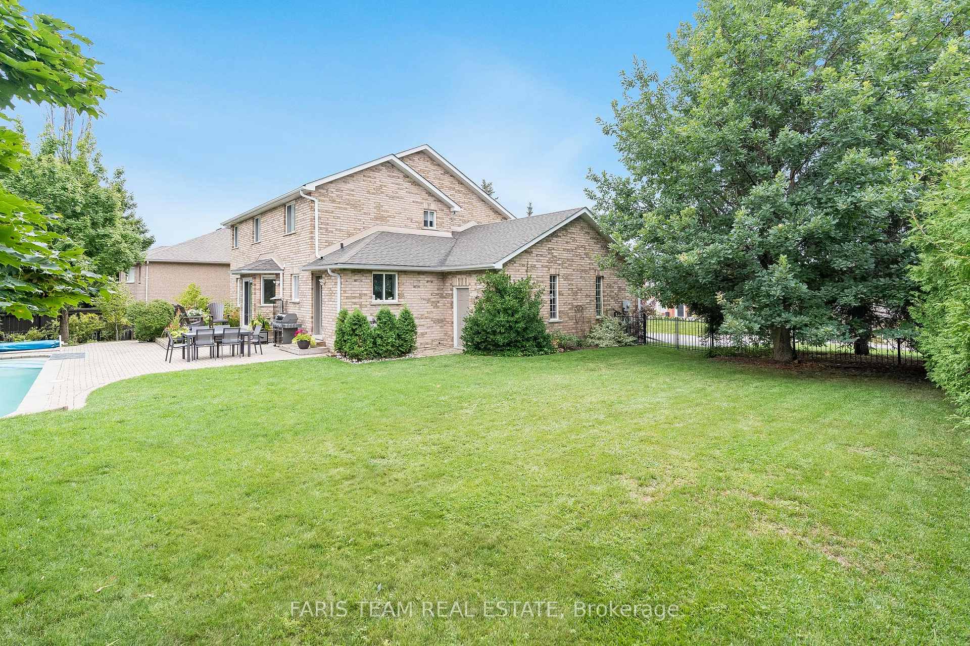 Photo 28 of 15 Fawn Crescent, Barrie, Ardagh — HOMEH