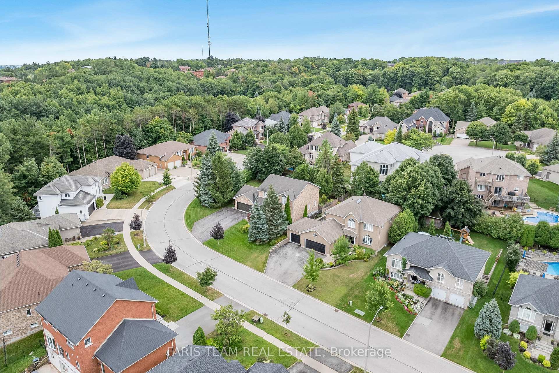 Photo 30 of 15 Fawn Crescent, Barrie, Ardagh — HOMEH