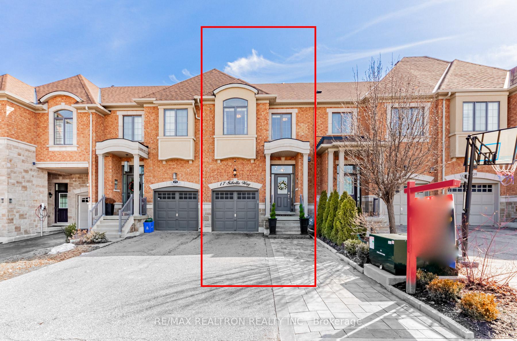 Photo 2 of 17 Sibella Way, Vaughan, Vellore Village — HOMEH