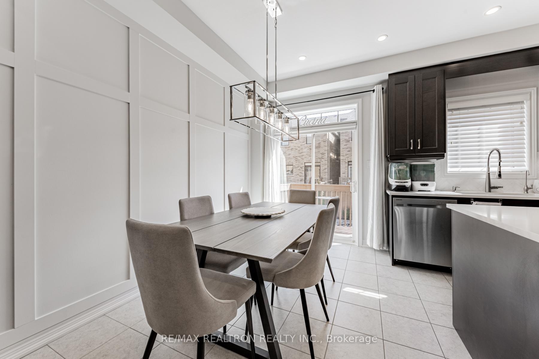 Photo 8 of 17 Sibella Way, Vaughan, Vellore Village — HOMEH