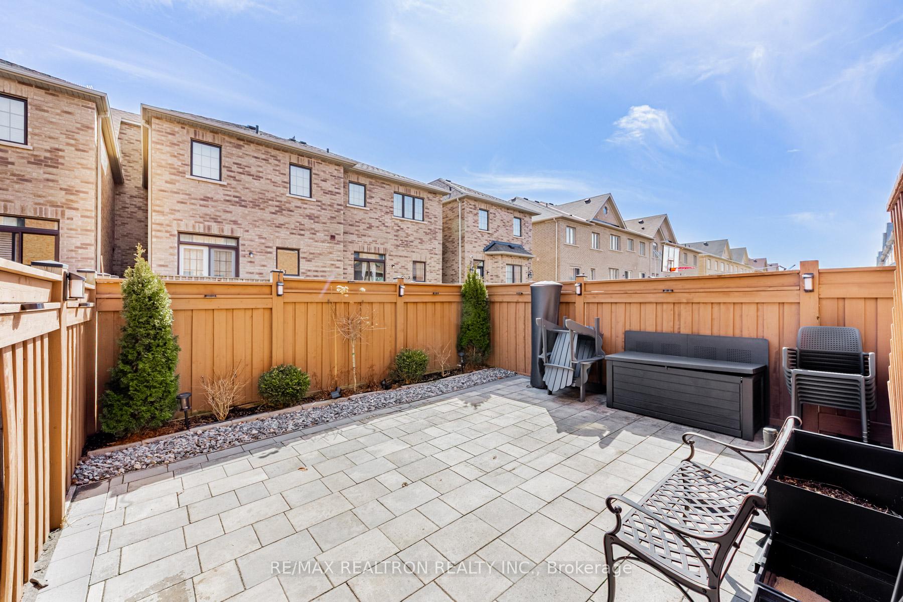 Photo 32 of 17 Sibella Way, Vaughan, Vellore Village — HOMEH